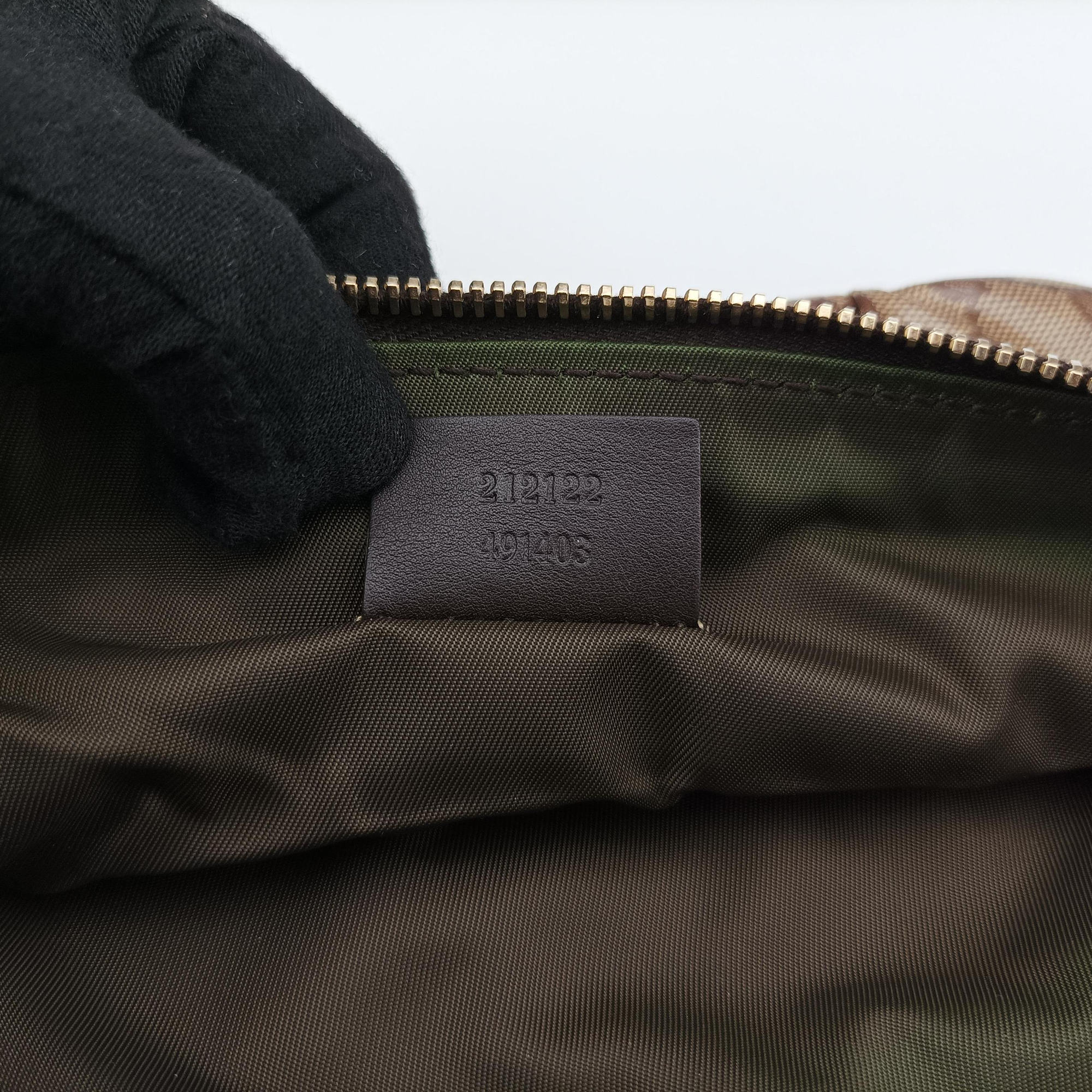 Pre-owned Gucci GG Crystal Beige×Brown coated canvas 212122 shoulderbag | stylenewstar