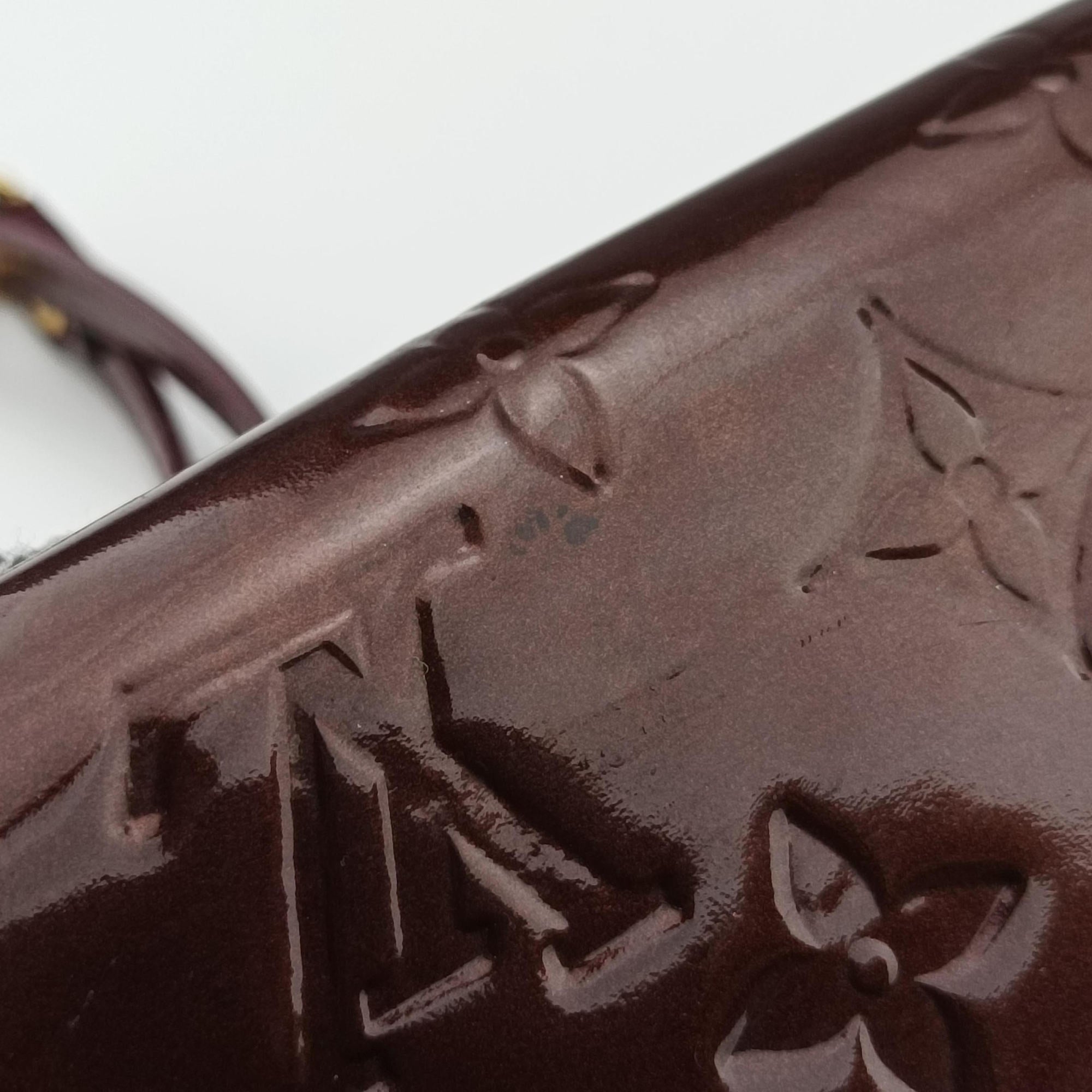 Secondhand Louis Vuitton Clutch Ana Amarante Vernis M91549 shoulderbag | stylenewstar