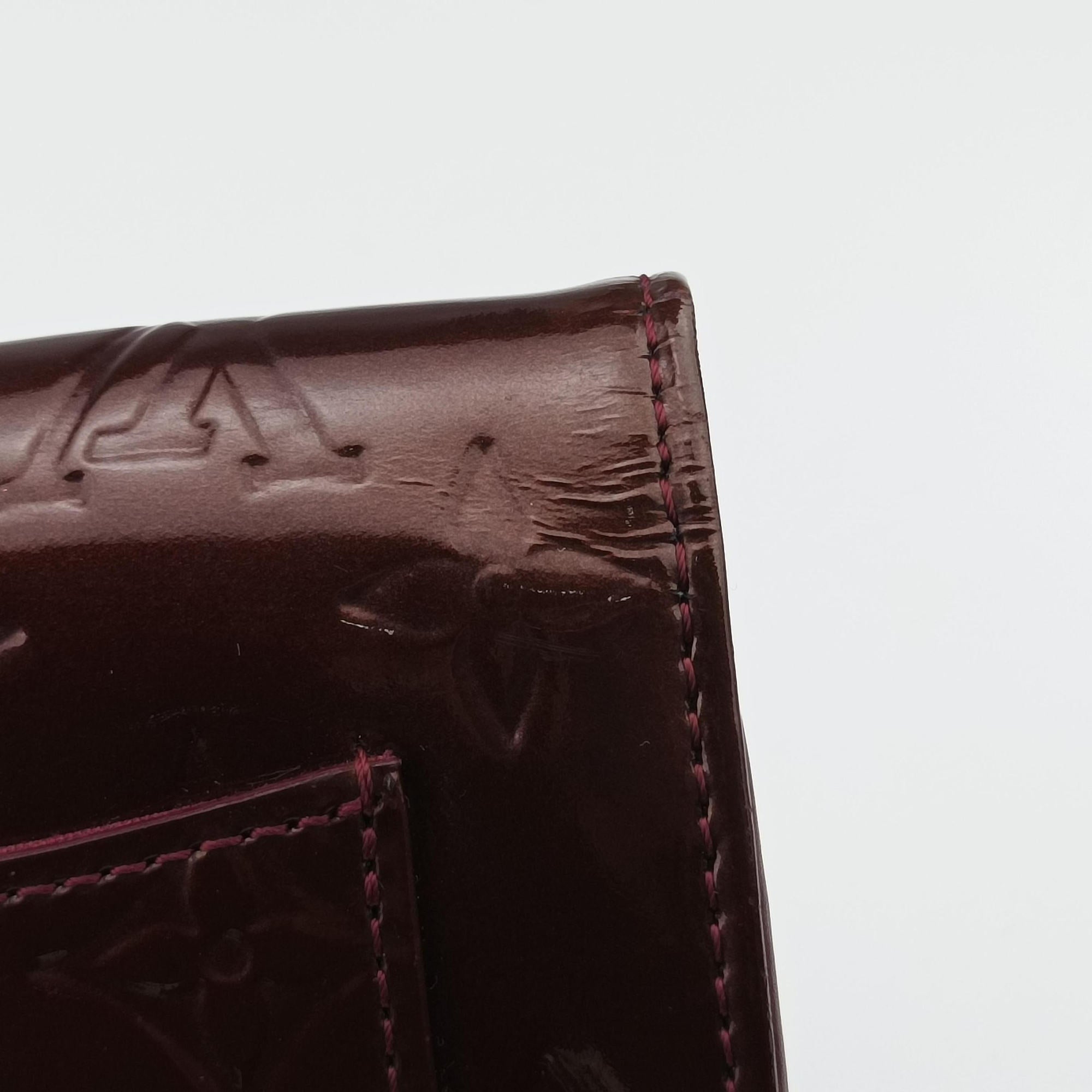 Secondhand Louis Vuitton Clutch Ana Amarante Vernis M91549 shoulderbag | stylenewstar