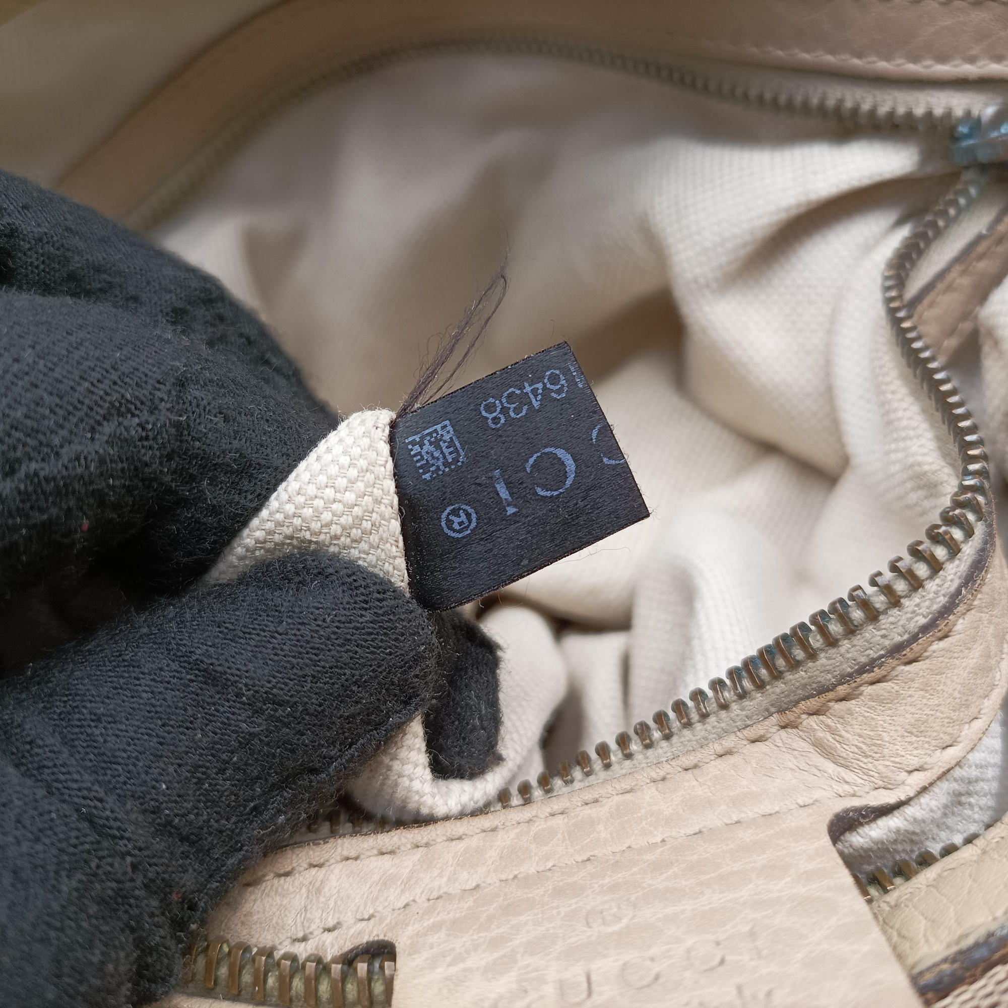 Vintage Gucci Miss GG Hobo beige×White canvas×leather 326514 handbag | stylenewstar