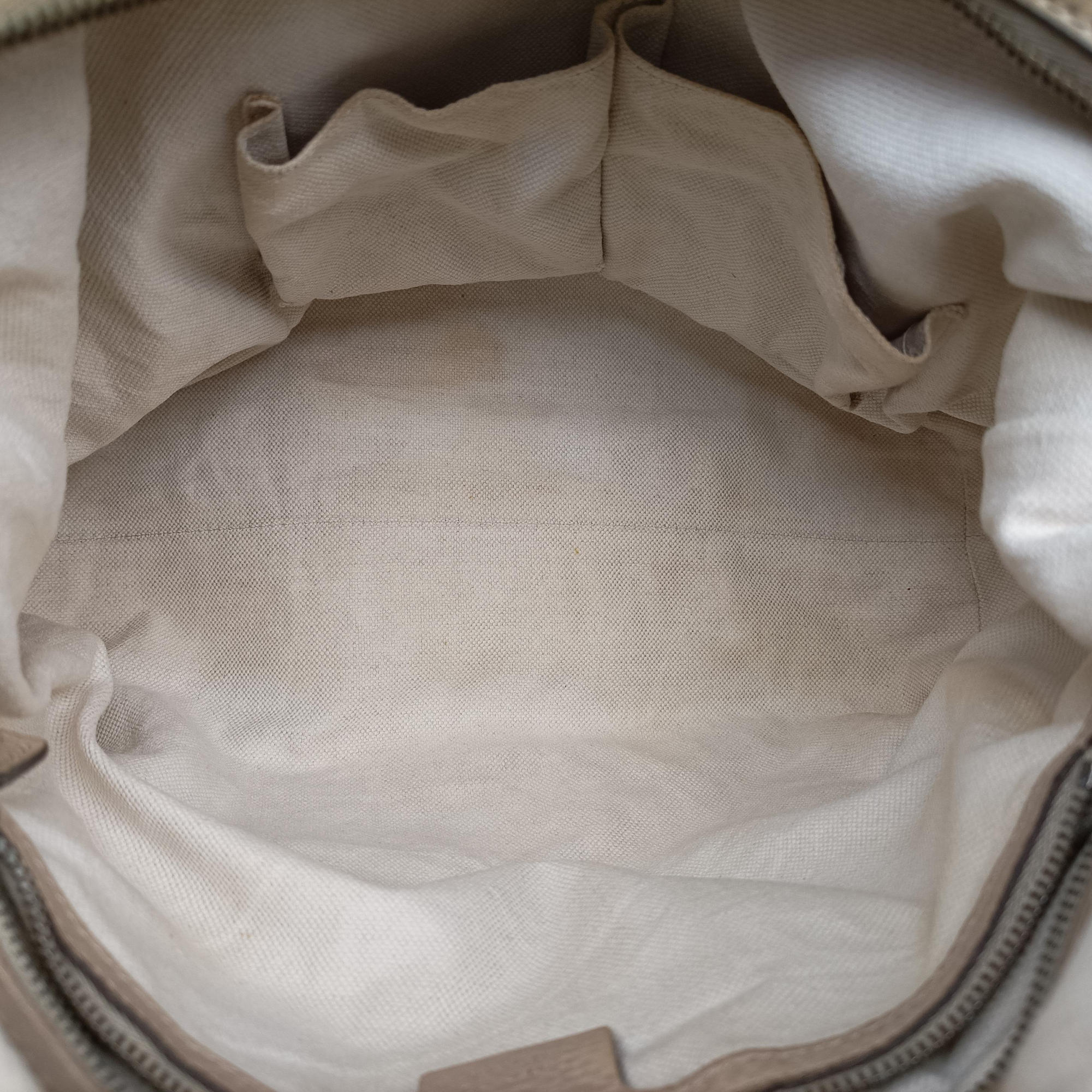 Vintage Gucci Miss GG Hobo beige×White canvas×leather 326514 handbag | stylenewstar