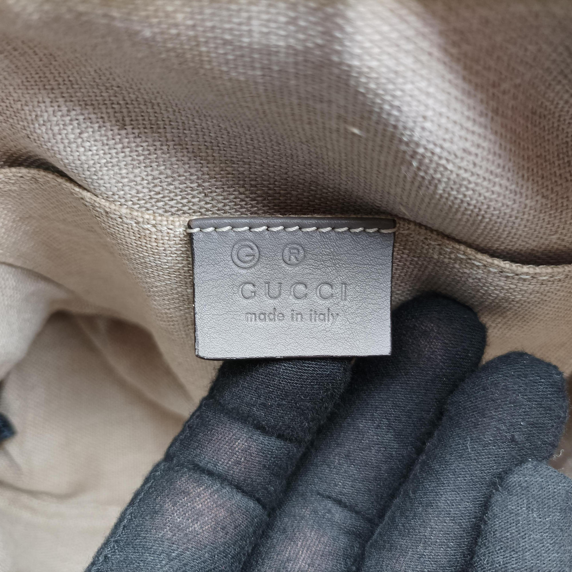 Pre-owned Gucci Microguccissima Grey Leather 449654 shoulderbag | stylenewstar
