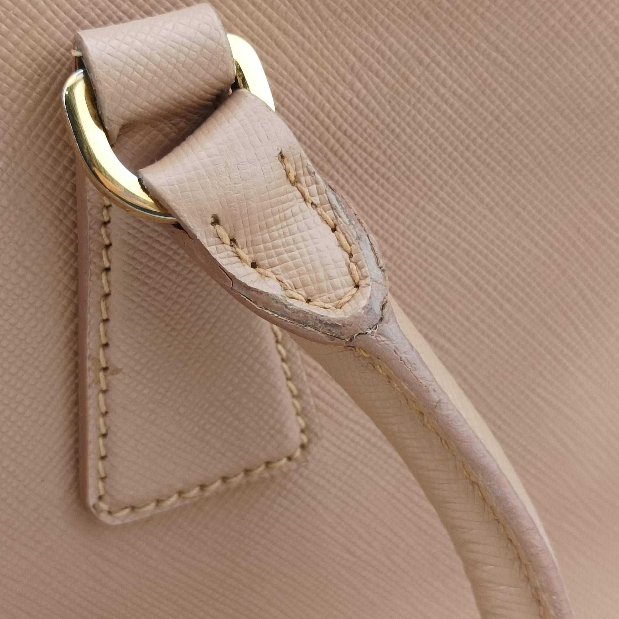 Pre-owned Prada Galleria Pink SAFFIANO Leather BN1801 shoulderbag | stylenewstar