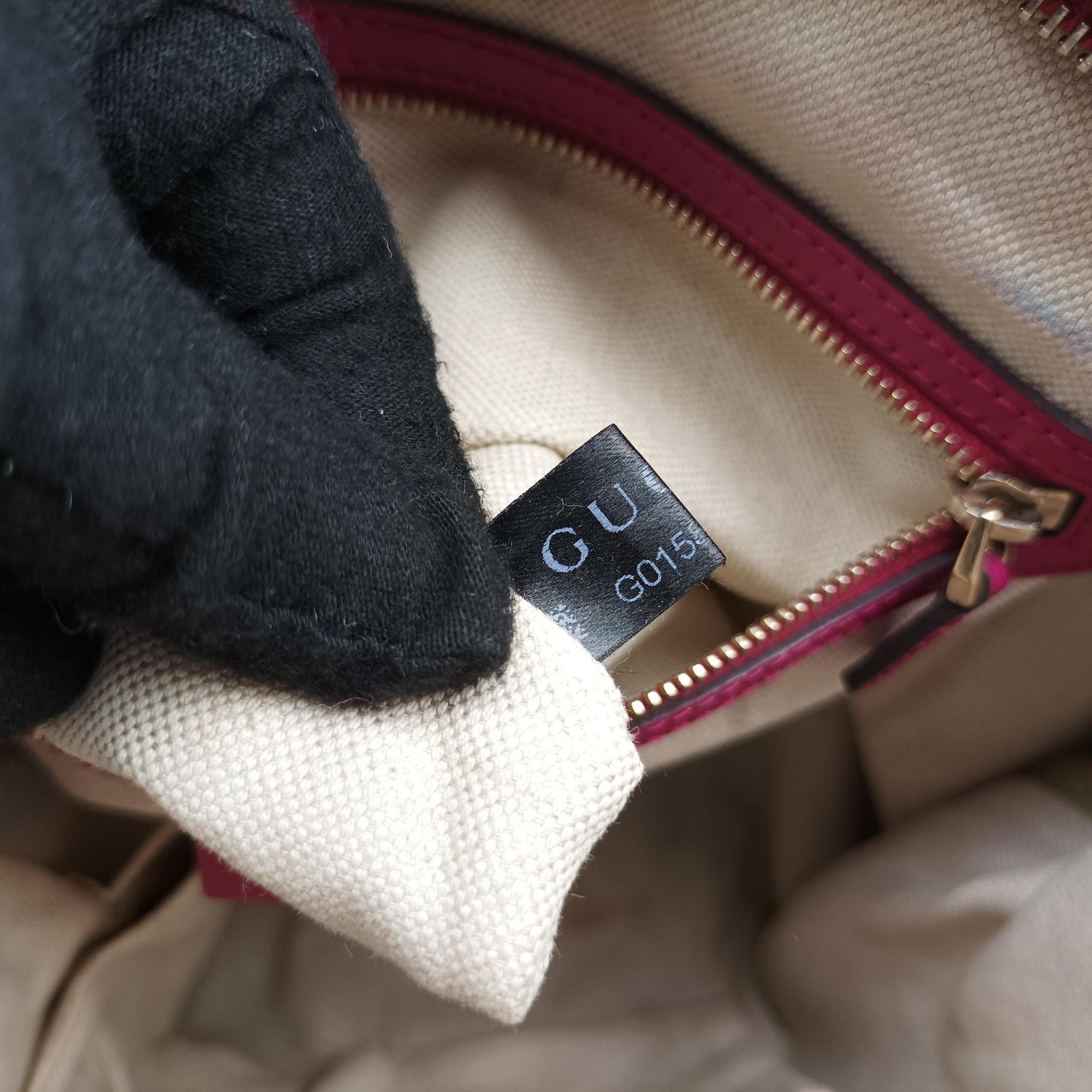 Pre-owned Gucci Sherry Line beige×rose canvas×leather 247205 shoulderbag | stylenewstar