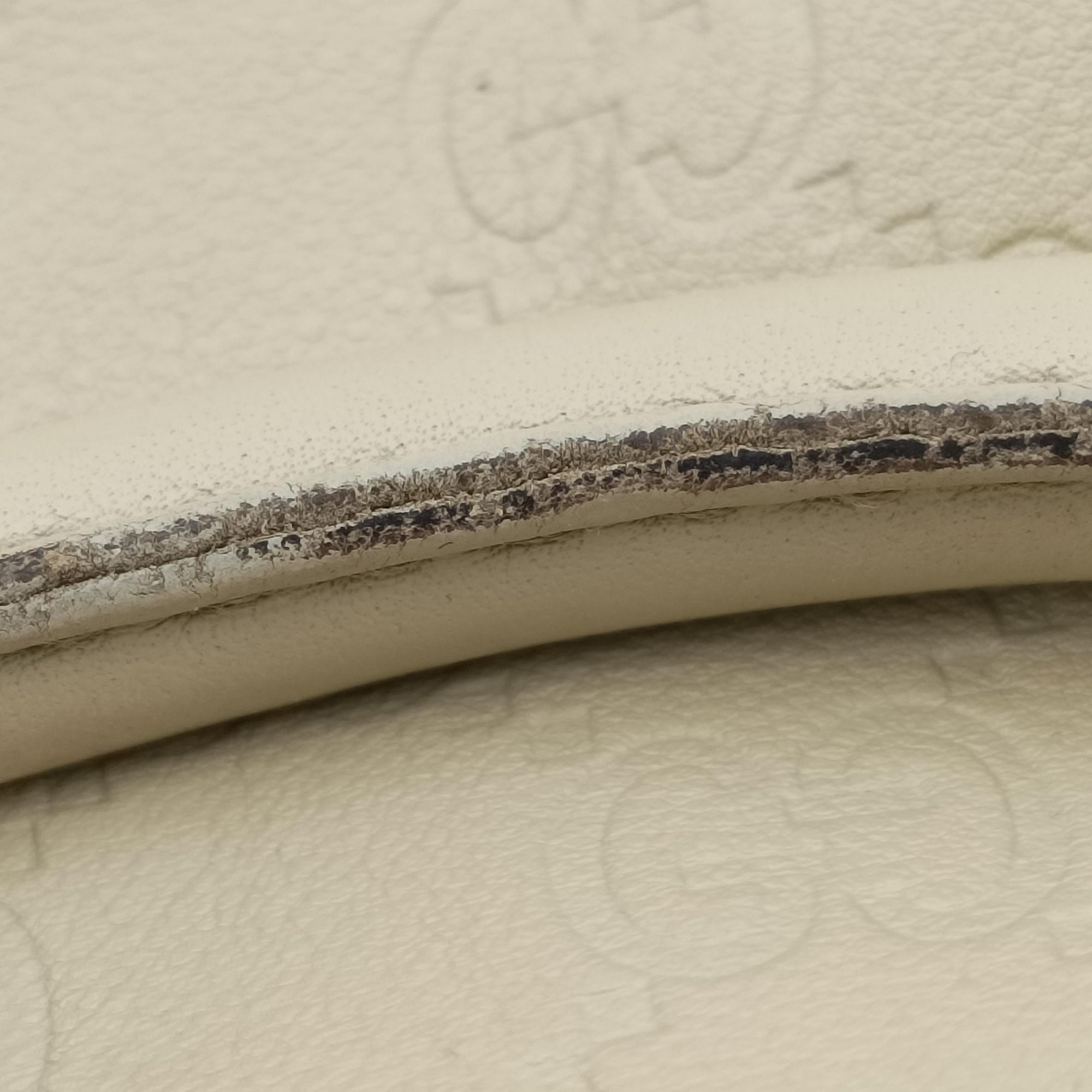 Secondhand Gucci Sukey White Leather 211944 handbag | stylenewstar