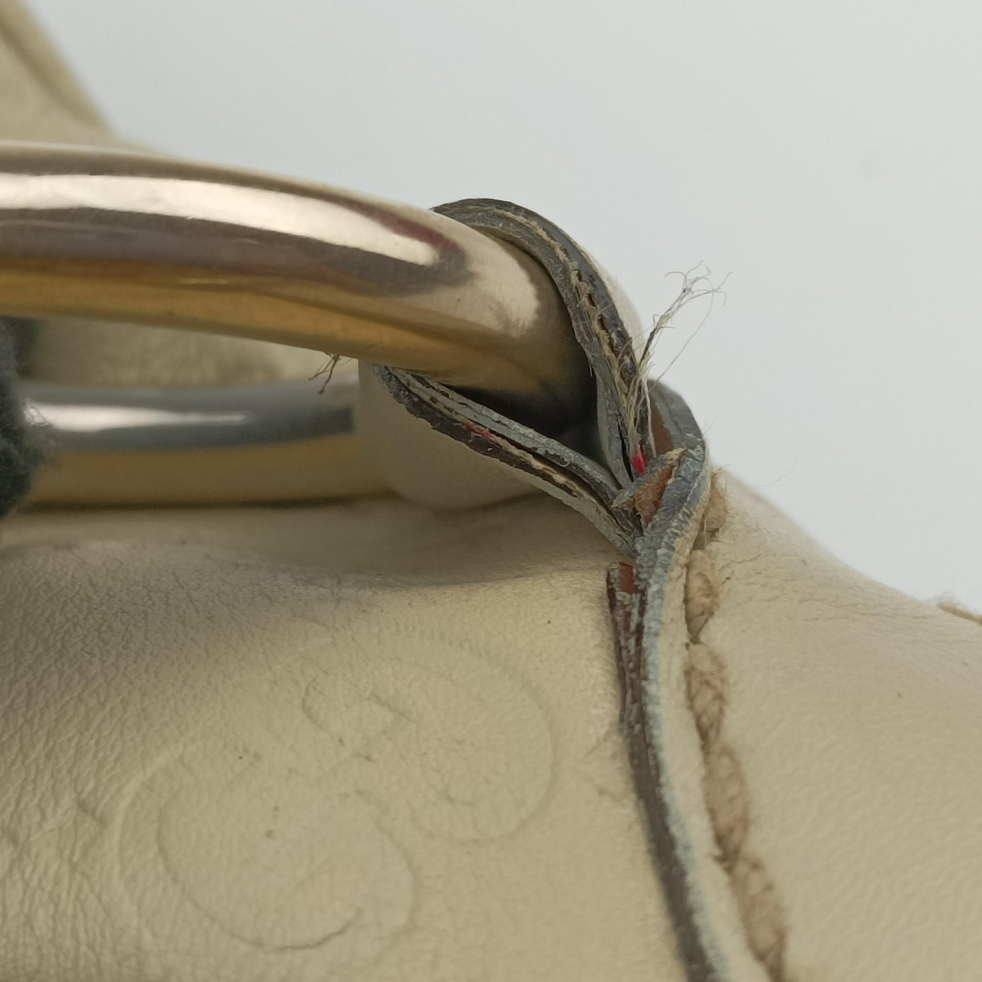 Secondhand Gucci Sukey White Leather 211944 handbag | stylenewstar