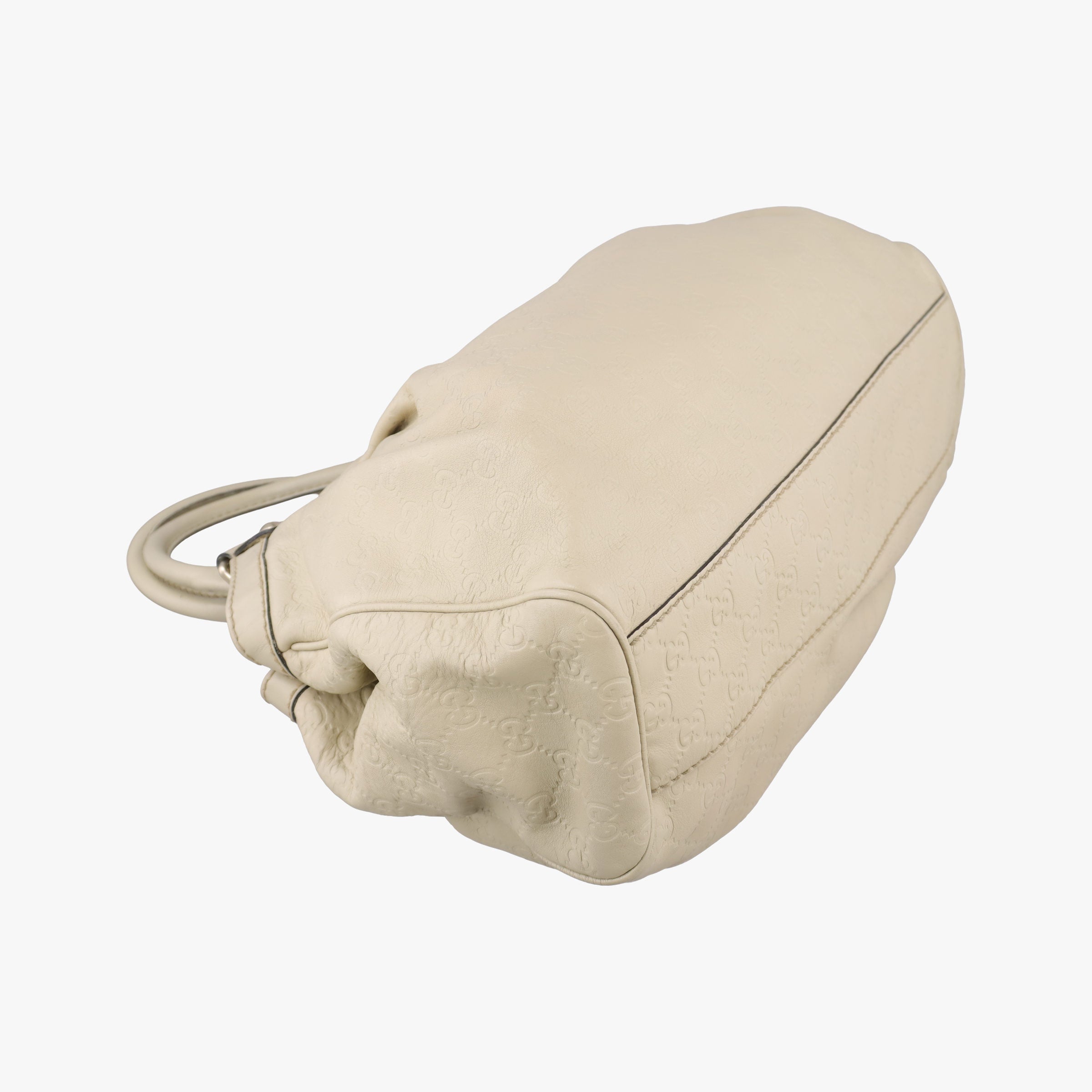 Secondhand Gucci Sukey White Leather 211944 handbag | stylenewstar