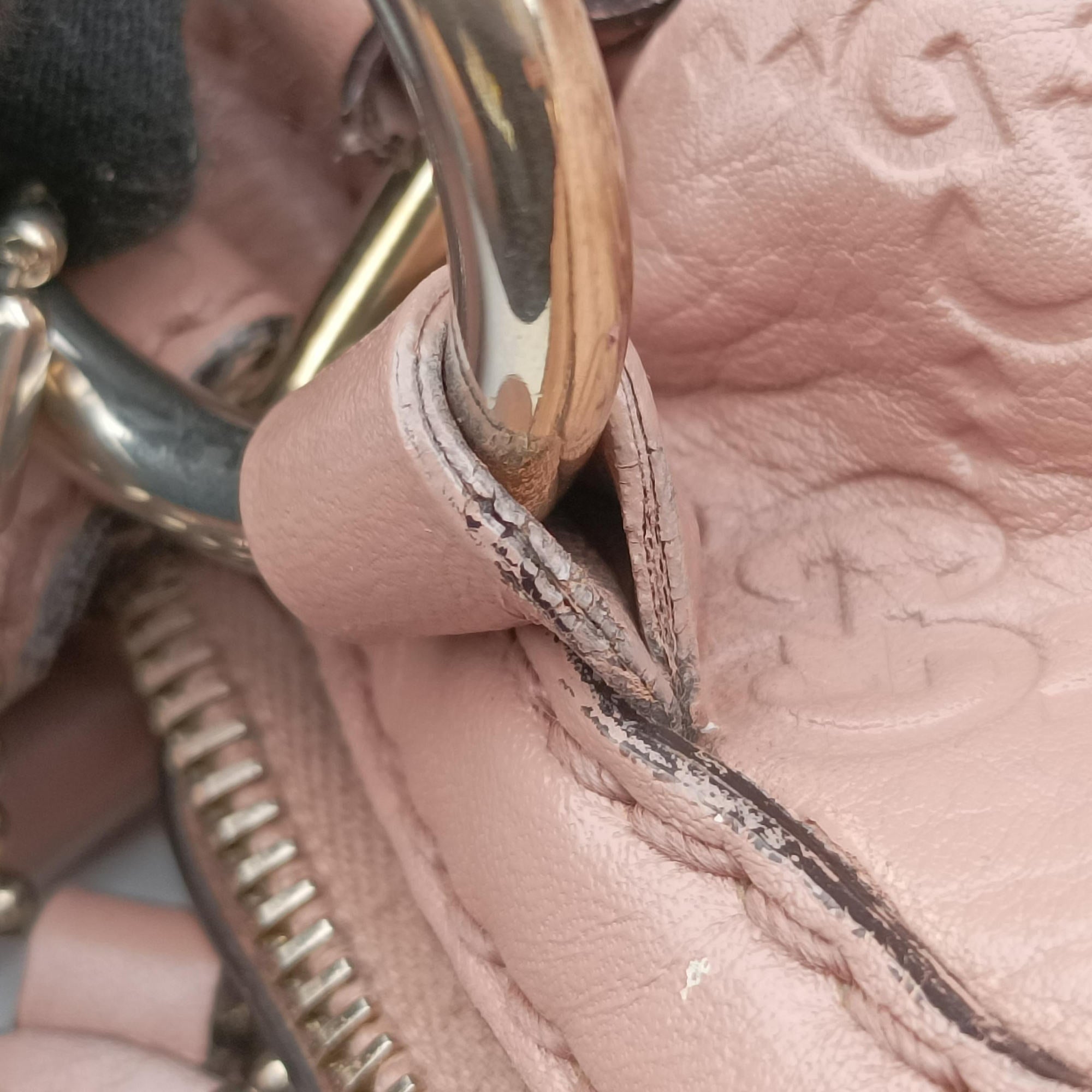 Pre-owned Gucci Sukey Pink Leather 247902 handbag | stylenewstar