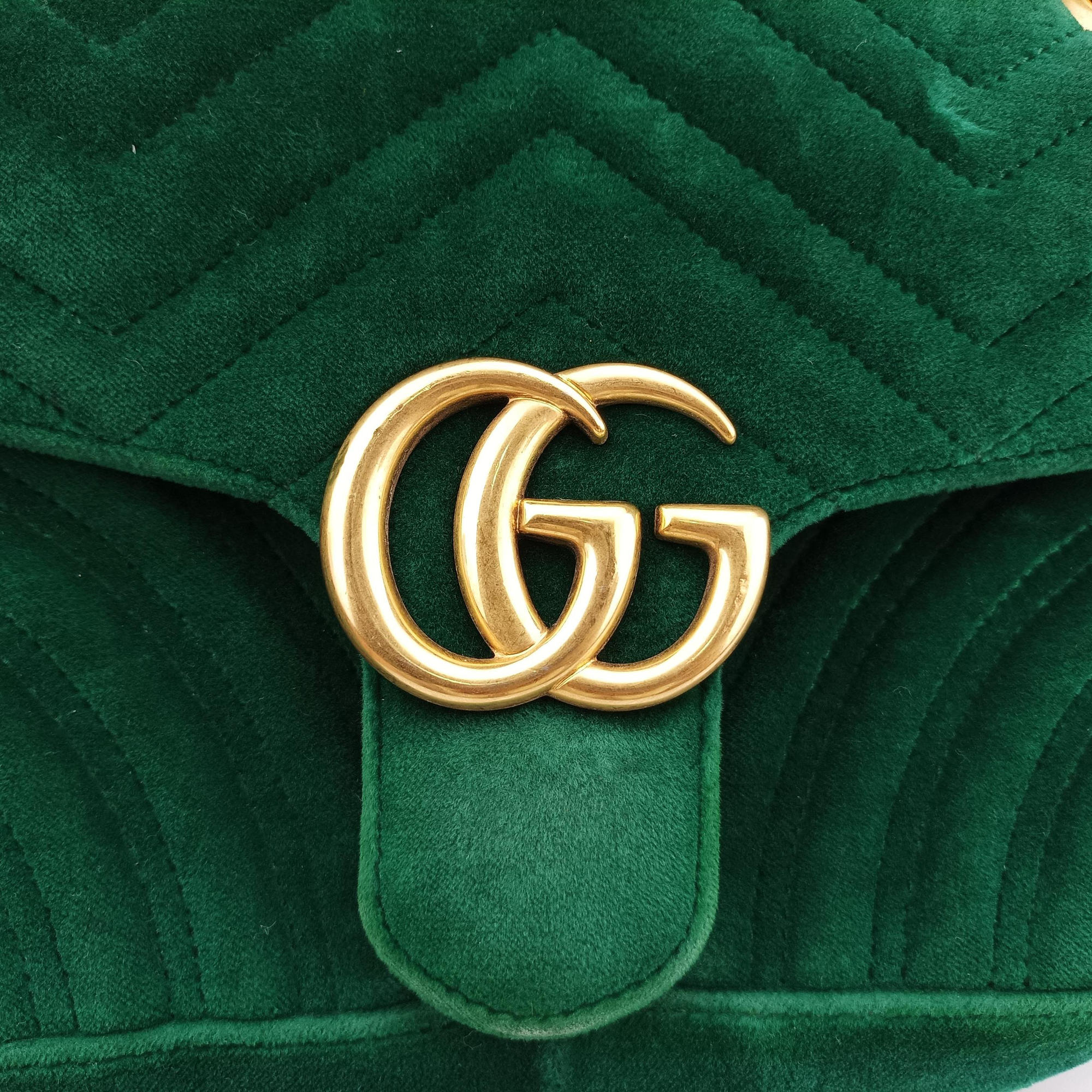 Pre-owned Gucci GG Marmont Green velour 443497 shoulderbag | stylenewstar