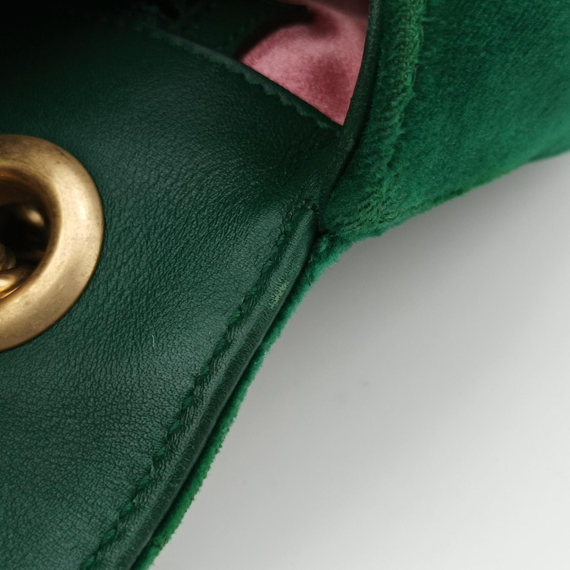 Pre-owned Gucci GG Marmont Green velour 443497 shoulderbag | stylenewstar