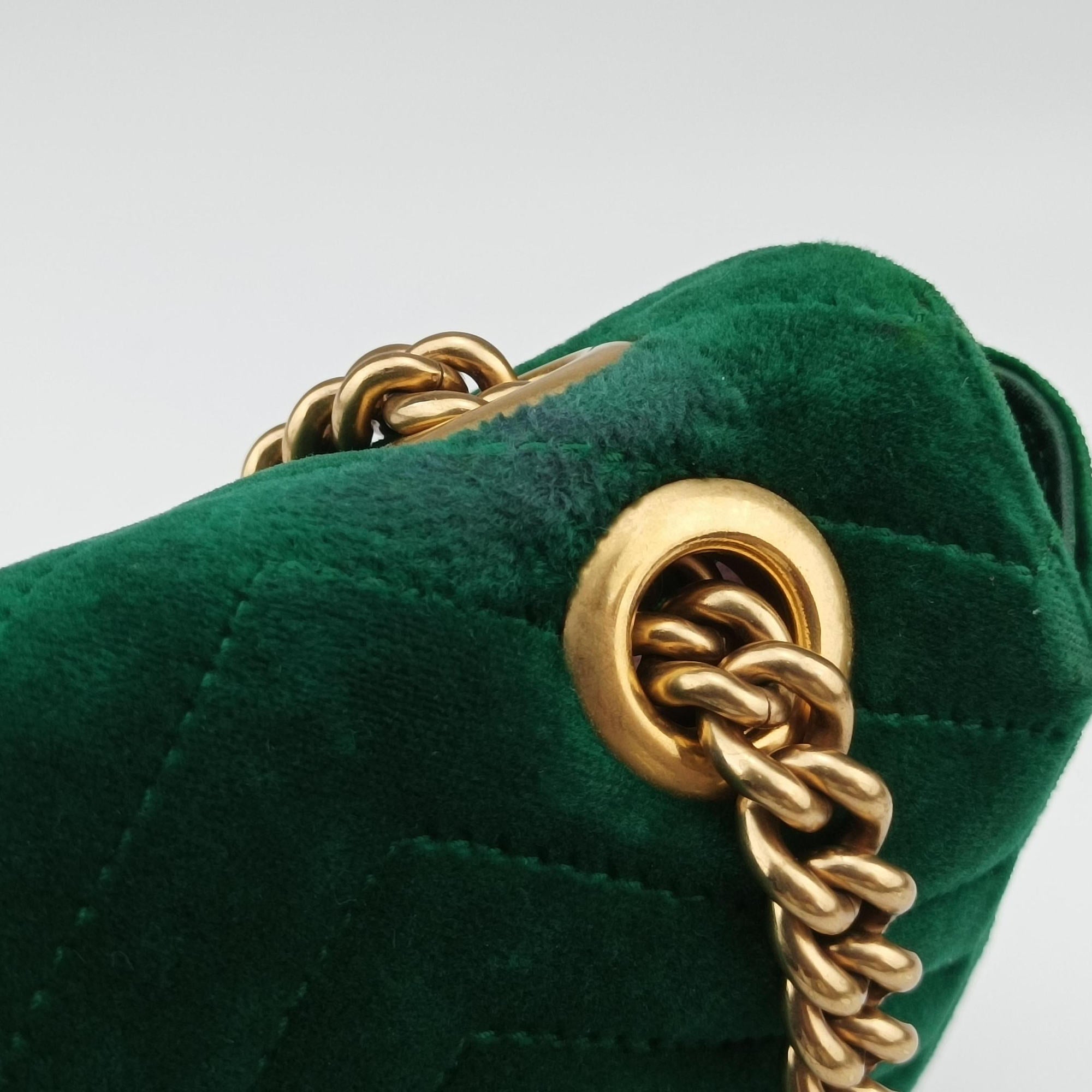 Pre-owned Gucci GG Marmont Green velour 443497 shoulderbag | stylenewstar