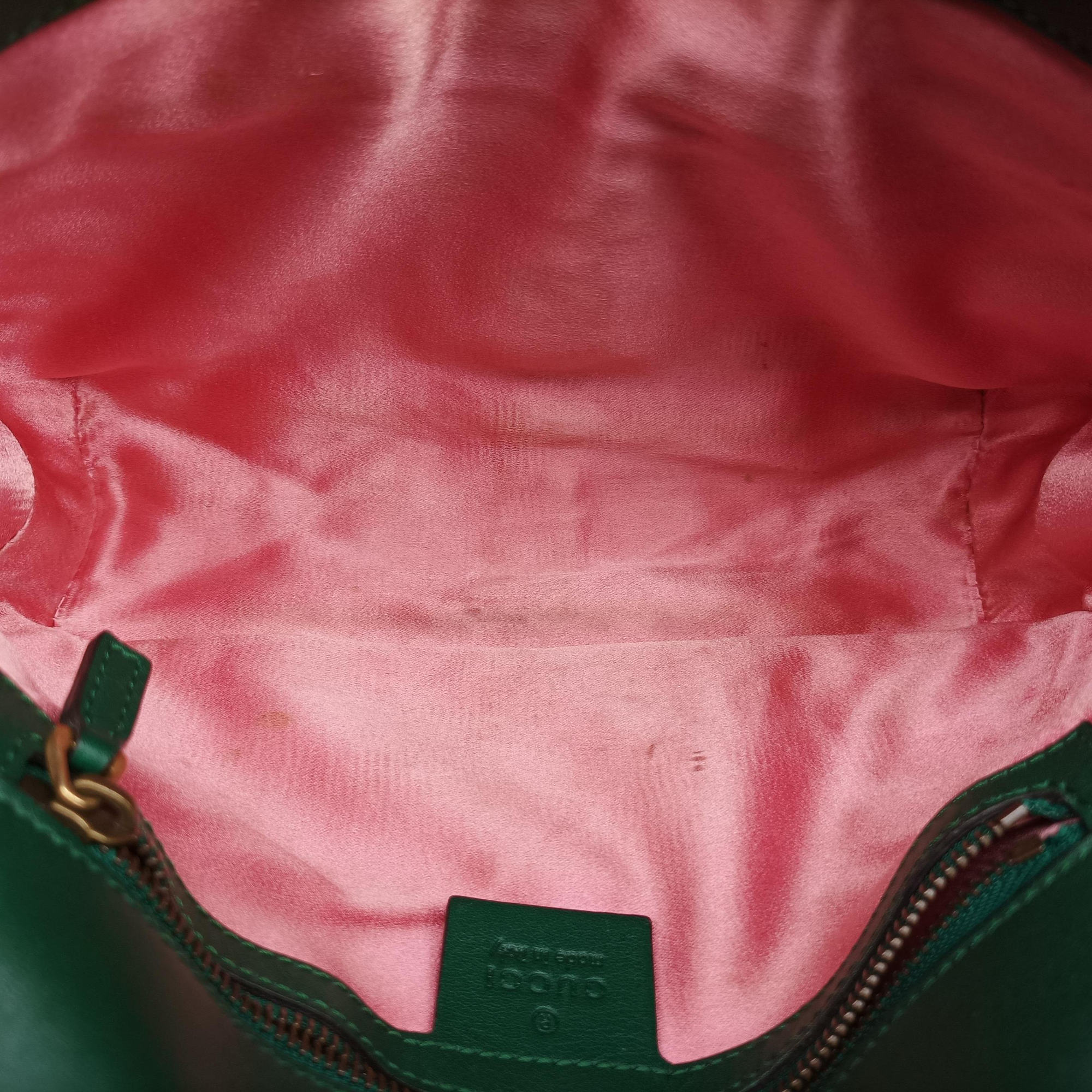 Pre-owned Gucci GG Marmont Green velour 443497 shoulderbag | stylenewstar