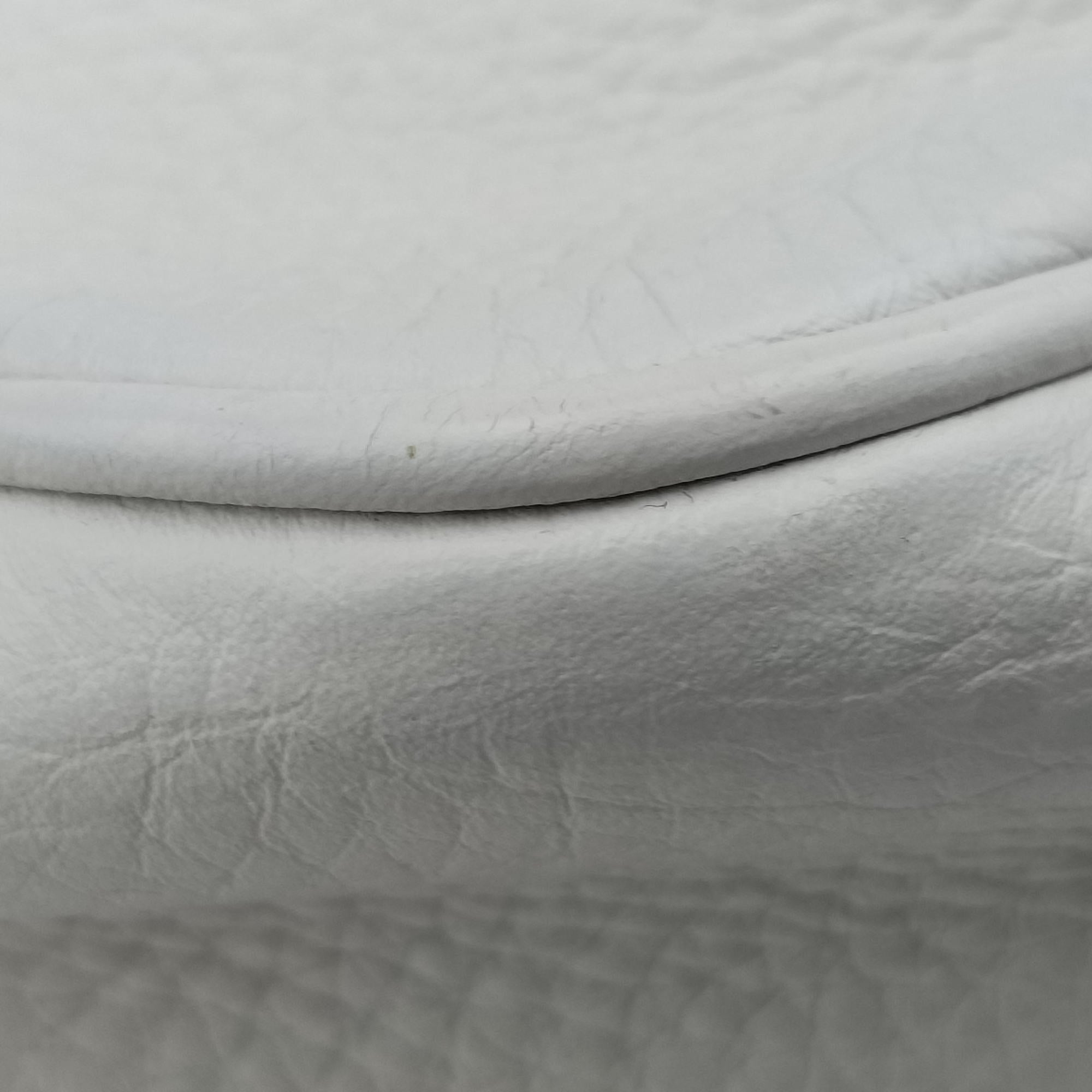 Pre-owned Gucci Soho White Leather 308364 shoulderbag | stylenewstar