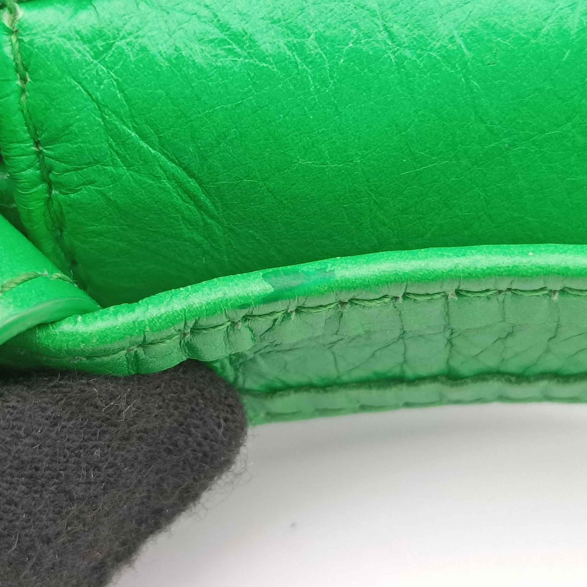 Pre-owned Bottega Veneta candy cassette Green Leather  shoulderbag | stylenewstar