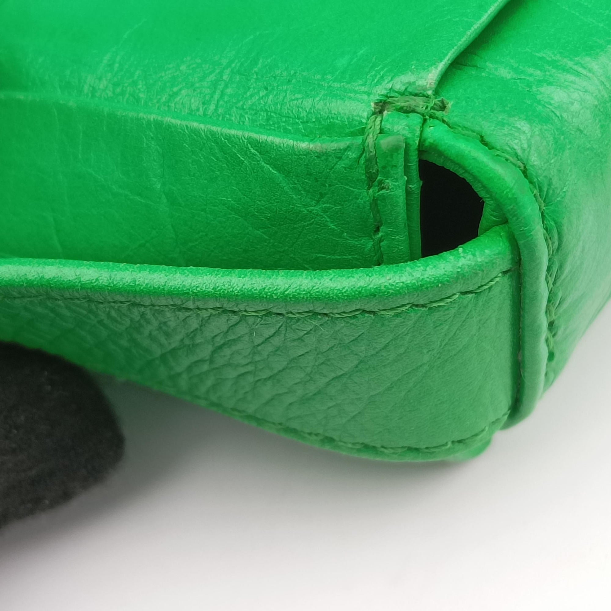 Pre-owned Bottega Veneta candy cassette Green Leather  shoulderbag | stylenewstar
