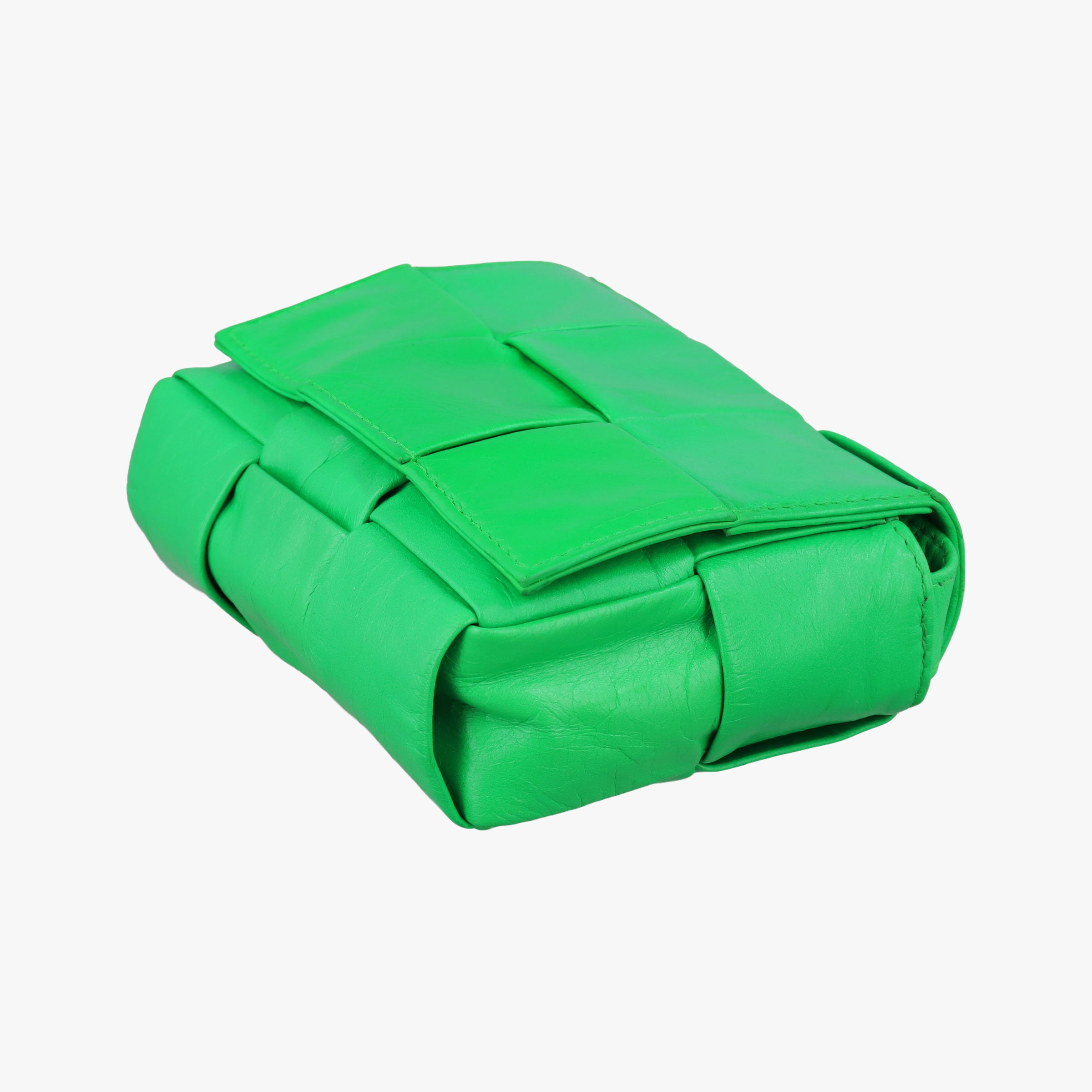 Pre-owned Bottega Veneta candy cassette Green Leather  shoulderbag | stylenewstar