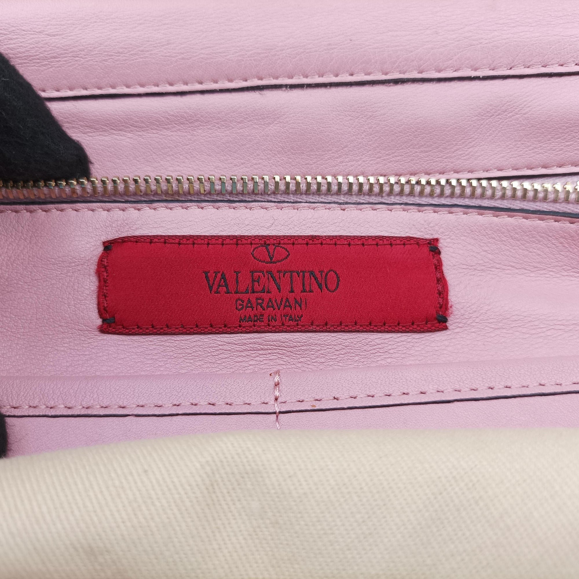 Pre-owned Valentino Rockstud Pink Leather  shoulderbag | stylenewstar