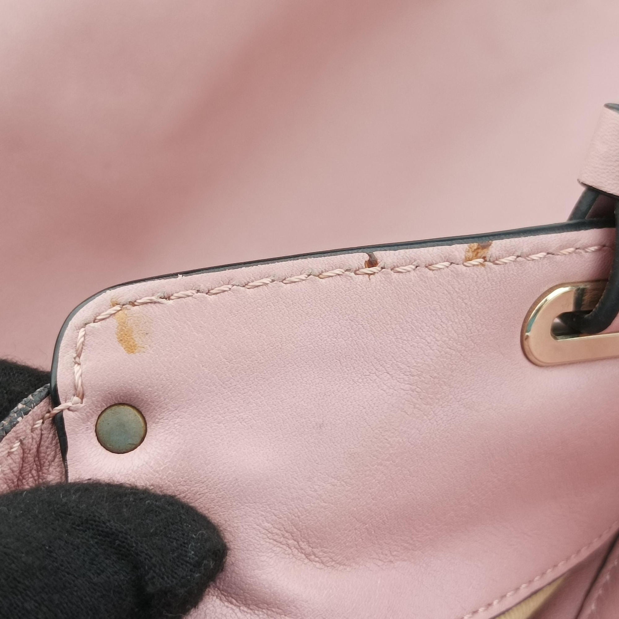 Pre-owned Valentino Rockstud Pink Leather  shoulderbag | stylenewstar