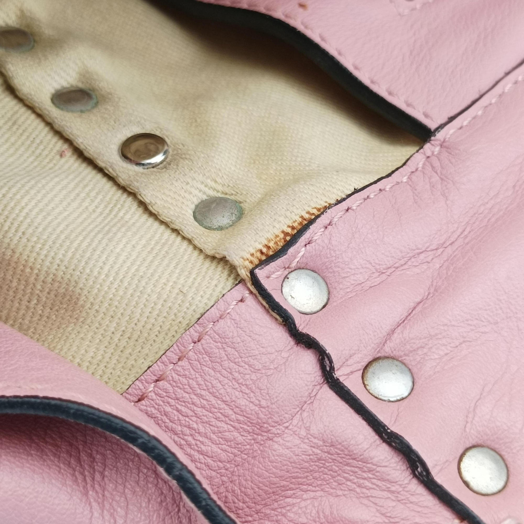 Pre-owned Valentino Rockstud Pink Leather  shoulderbag | stylenewstar