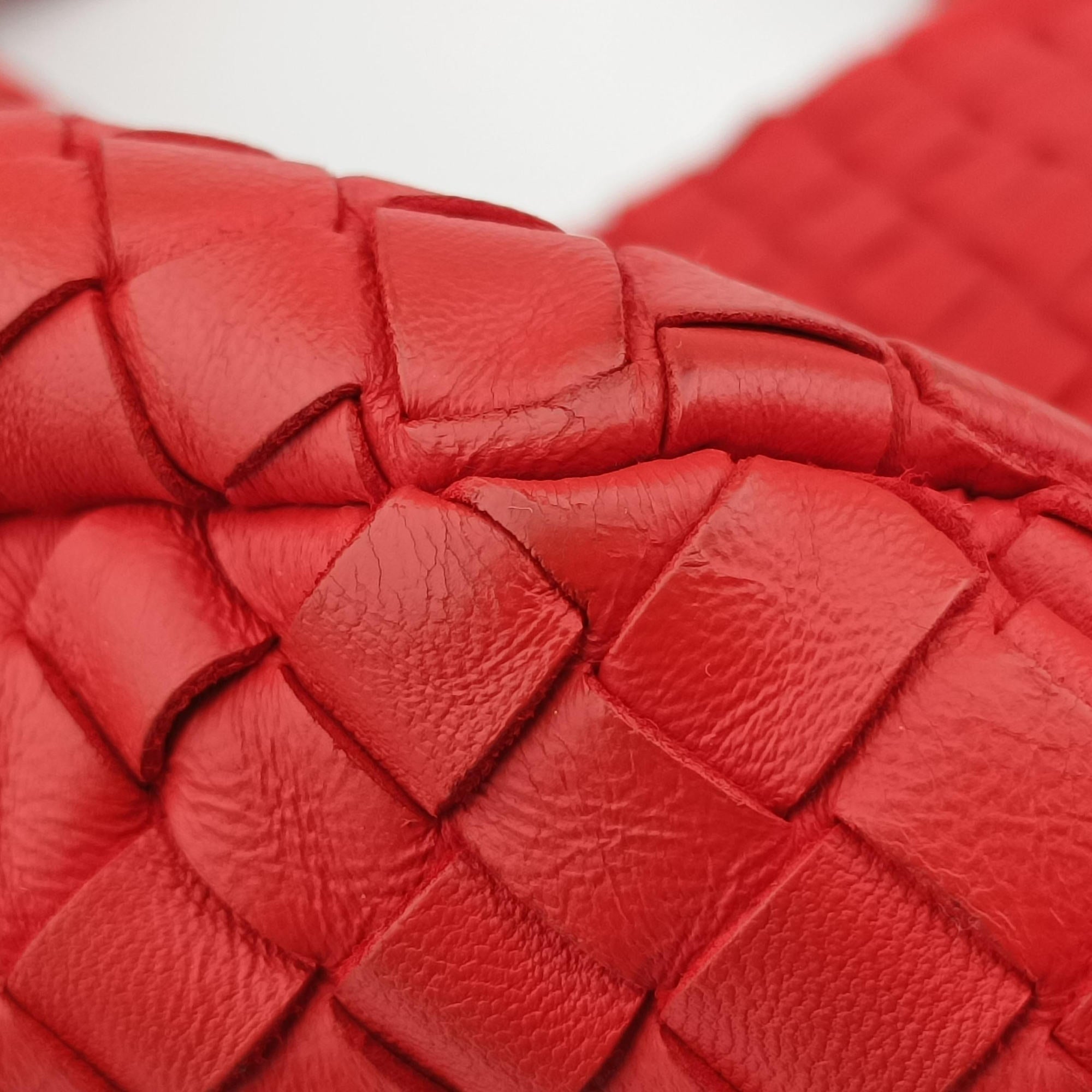 Pre-owned Bottega Veneta CAMPANA Intrecciato Red lambskin  shoulderbag | stylenewstar