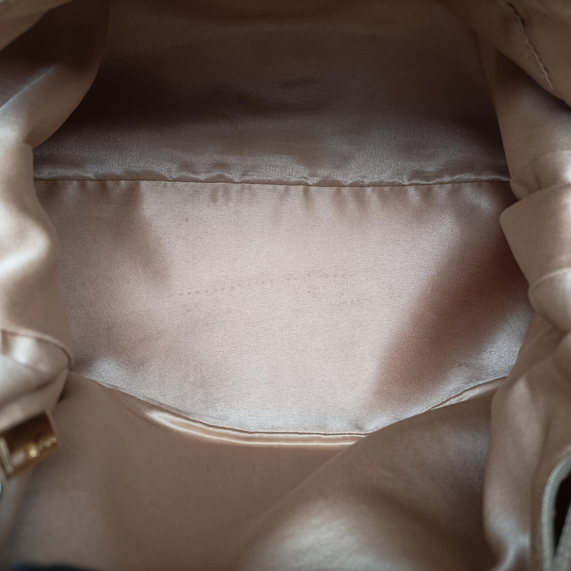Pre-owned Fendi Big Mama Forever Flap Beige Leather 8BR638 shoulderbag | stylenewstar