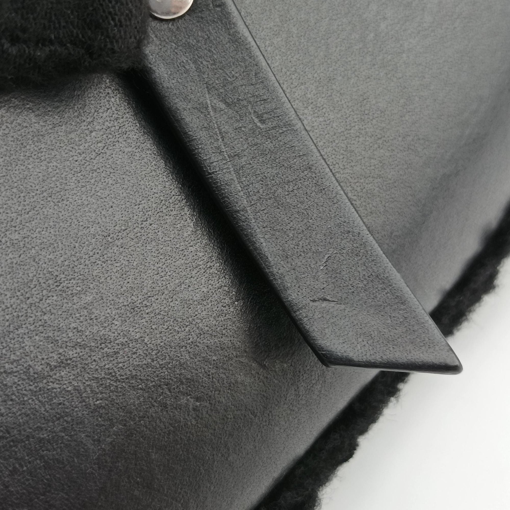 Pre-owned Yves Saint Laurent Lou Camera Bag Black  Fur x leather 534444 bum bag/waist bag | stylenewstar