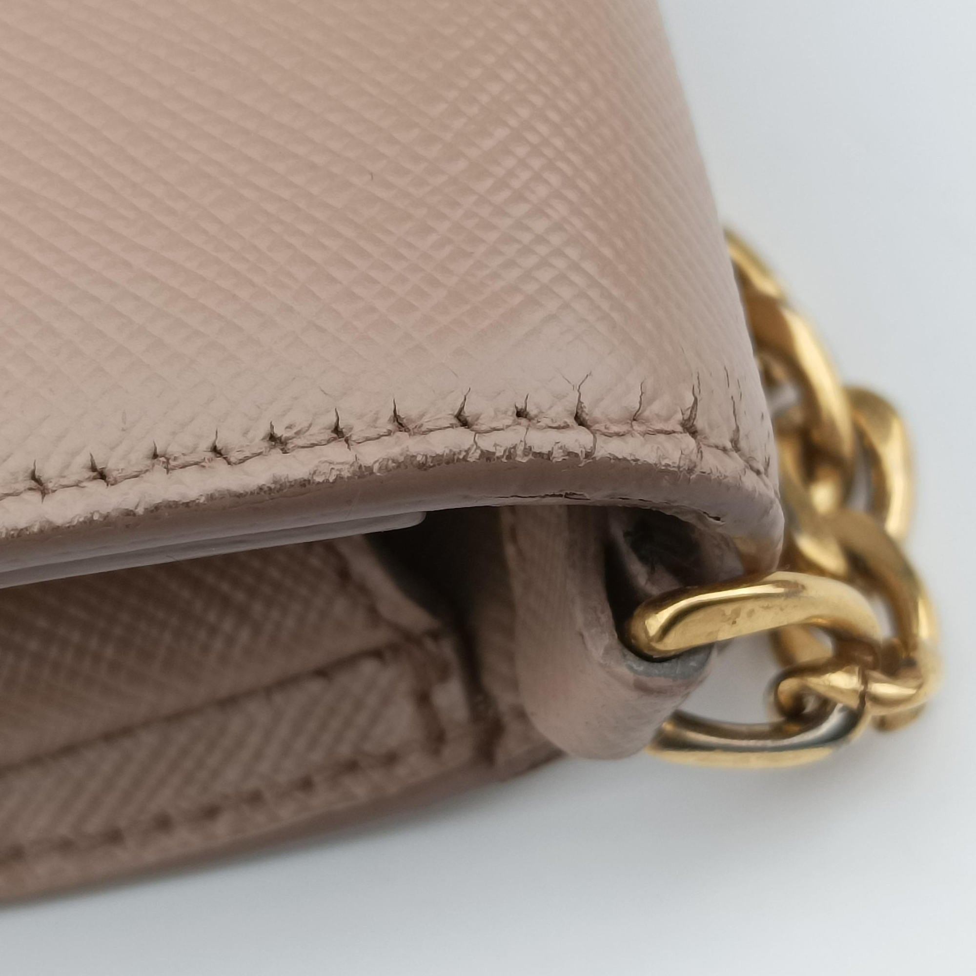 Pre-owned Prada Vitello Diano Pink Saffiano Leather 1DH044 shoulderbag | stylenewstar