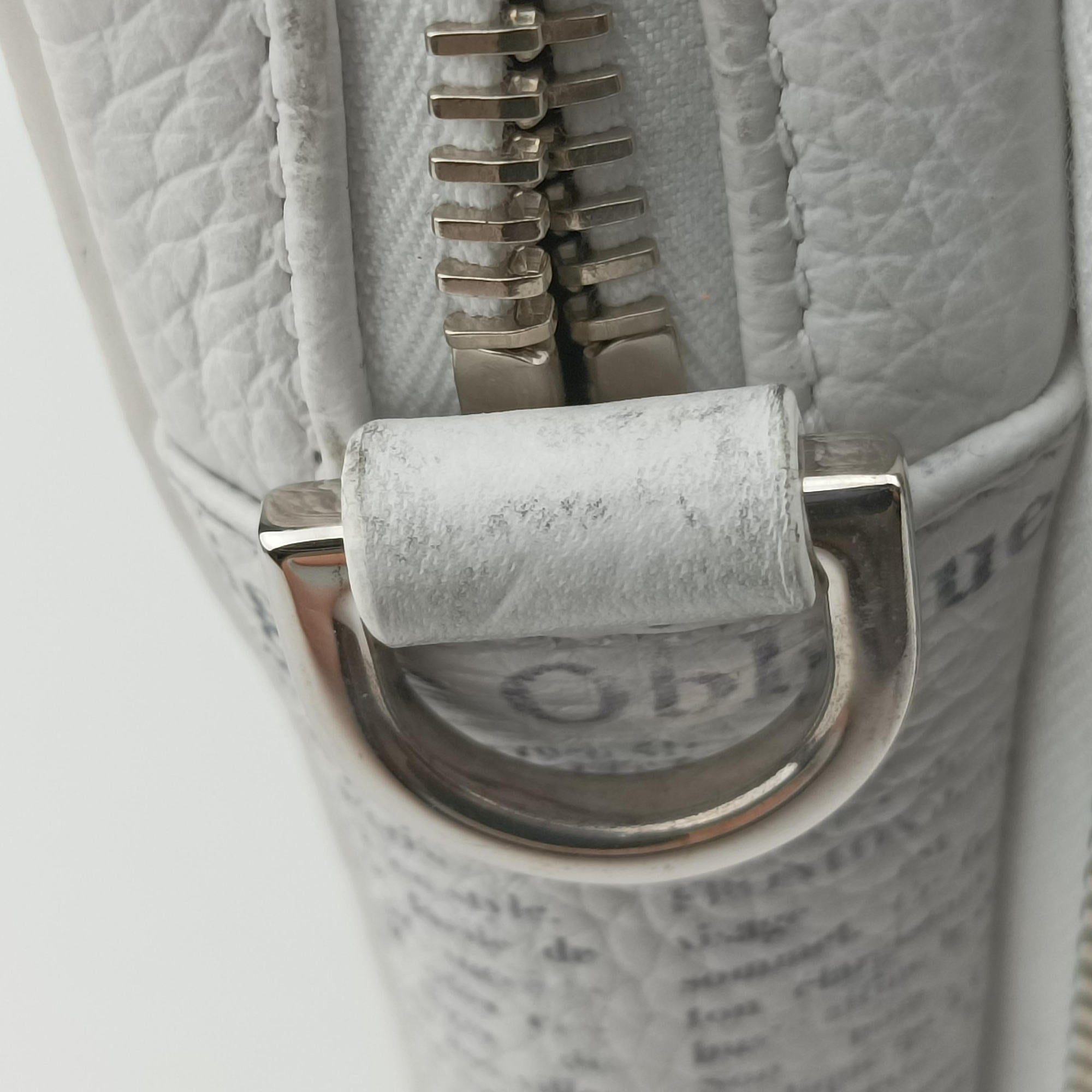 Pre-owned Christian Dior Daniel Arsham collaboration Newspaper Print White Leather  shoulderbag | stylenewstar
