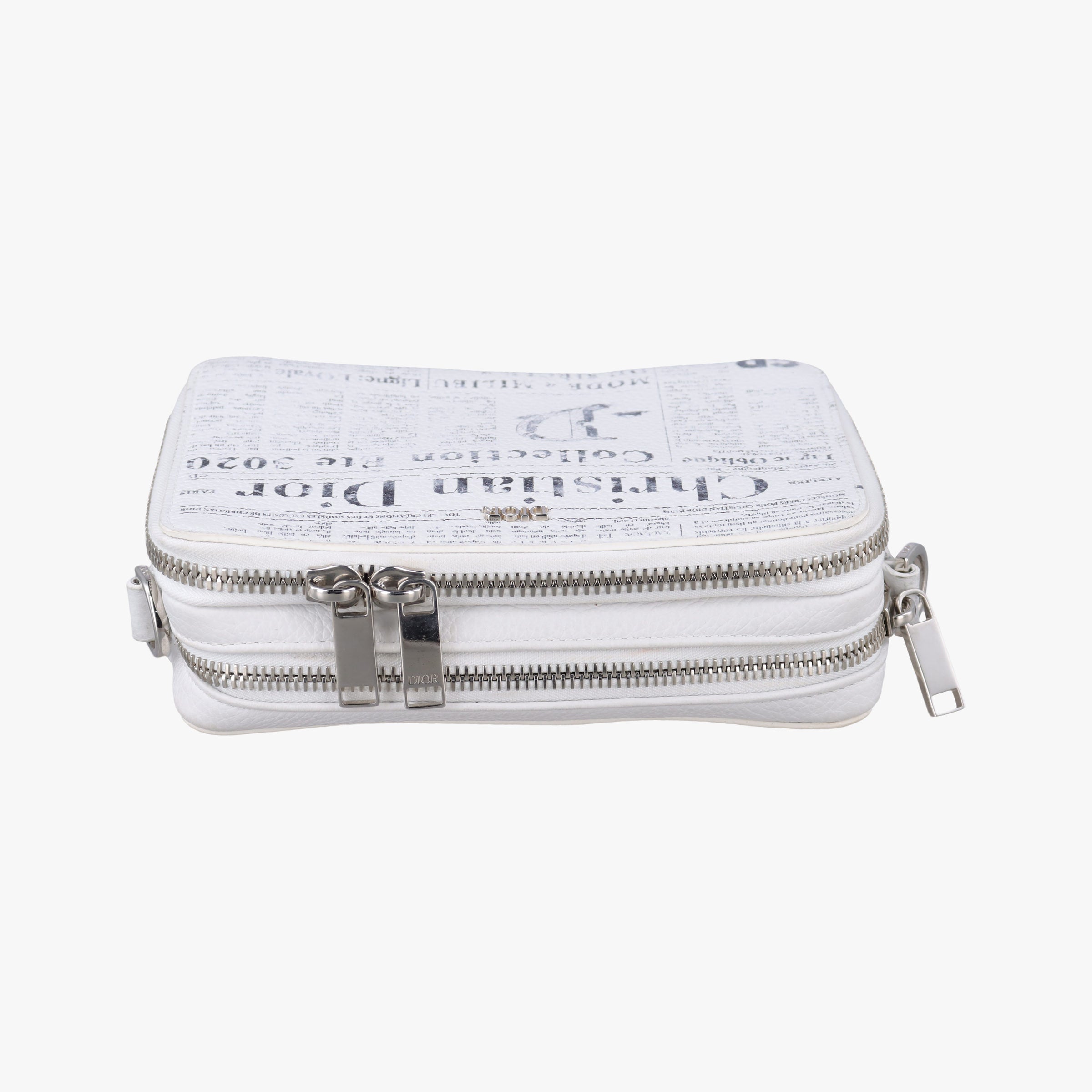 Pre-owned Christian Dior Daniel Arsham collaboration Newspaper Print White Leather  shoulderbag | stylenewstar