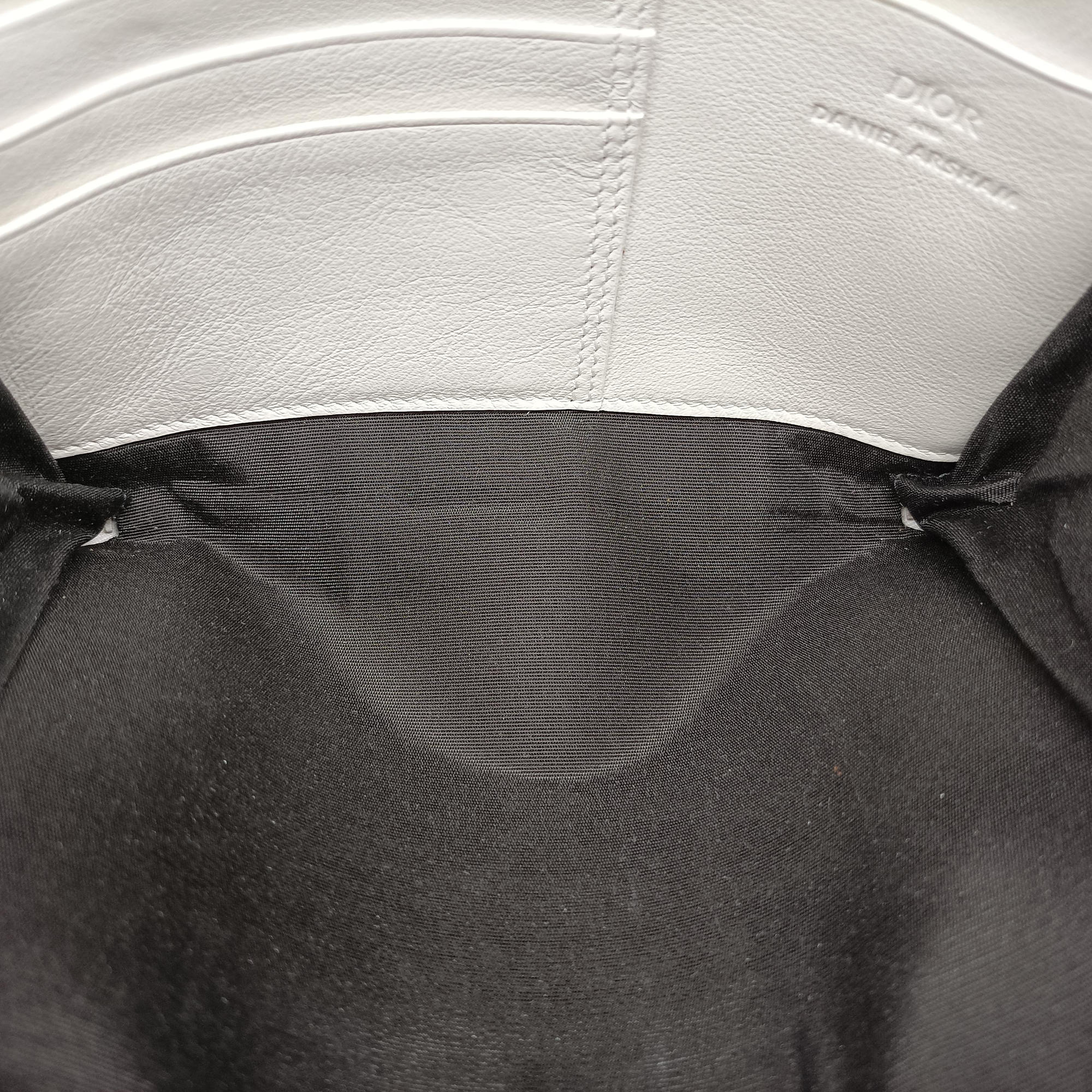 Pre-owned Christian Dior Daniel Arsham collaboration Newspaper Print White Leather  shoulderbag | stylenewstar