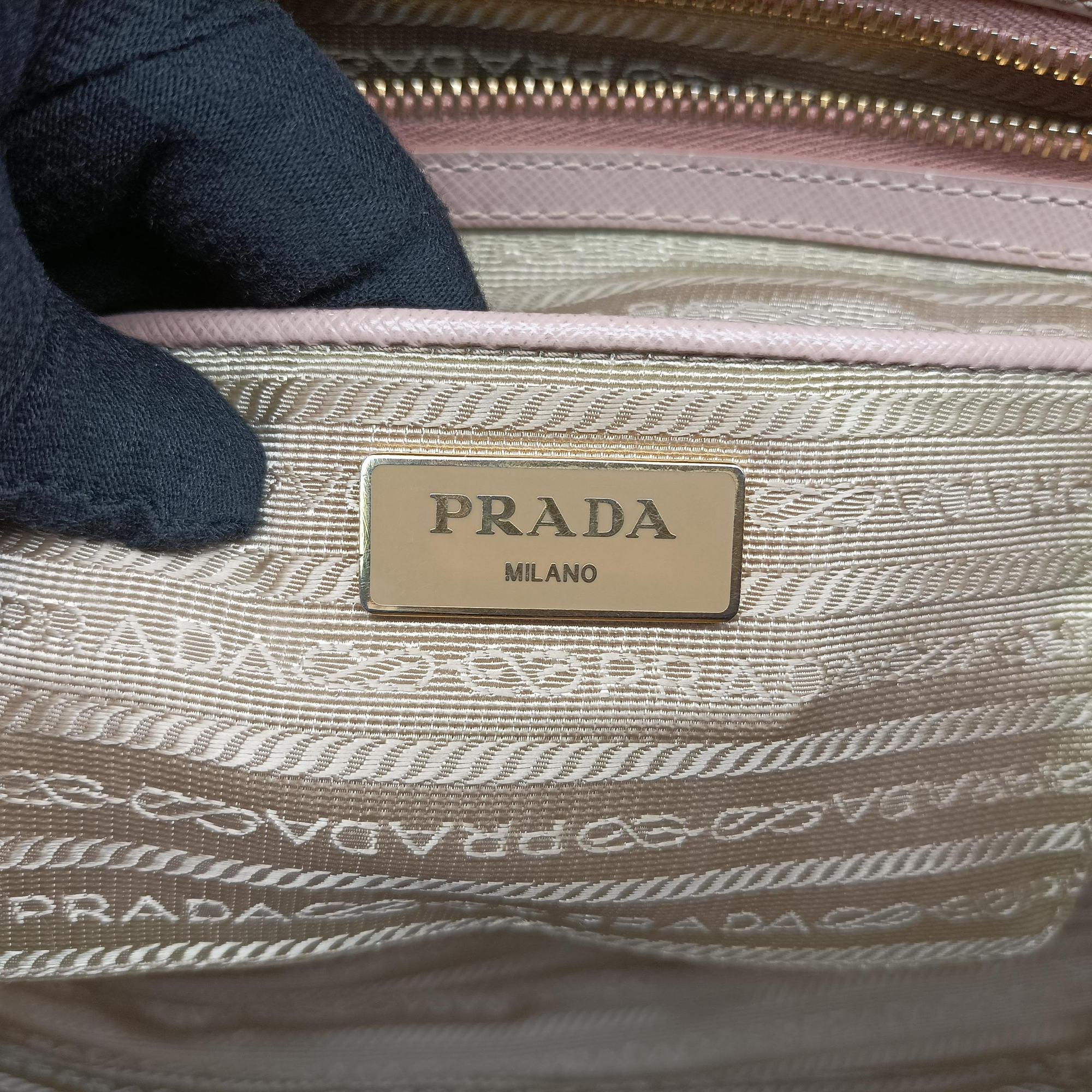 Pre-owned Prada Galleria Pink SAFFIANO Leather BN1786 shoulderbag | stylenewstar