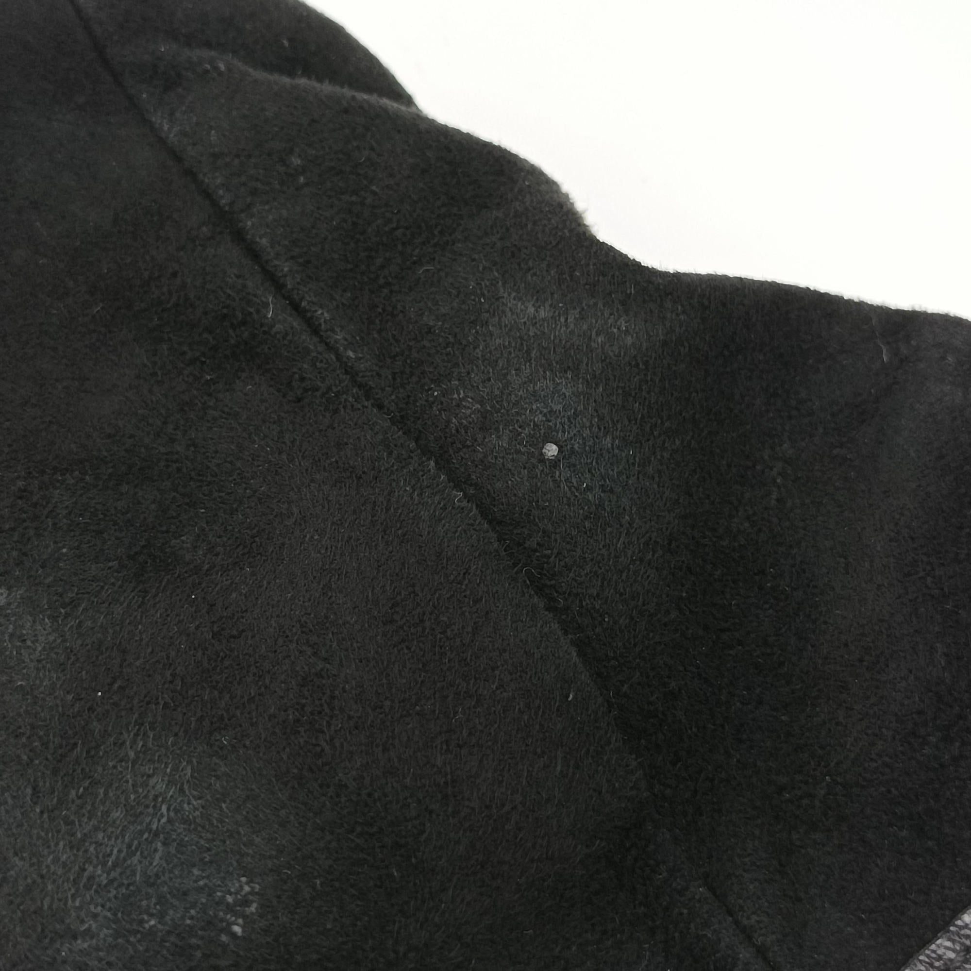 Pre-owned Yves Saint Laurent Mombasa Black Suede 104938 handbag | stylenewstar