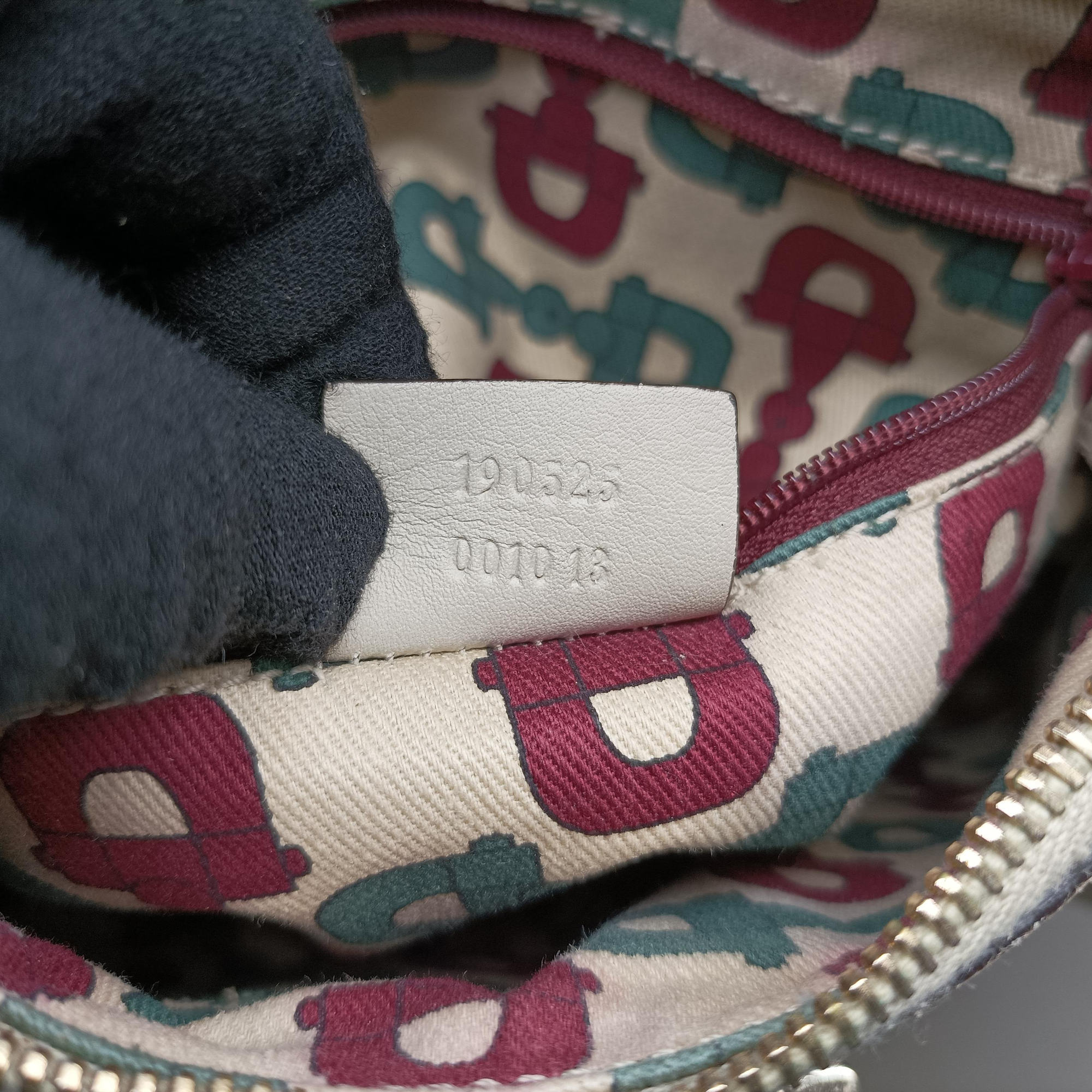 Pre-owned Gucci Abbey D-ring Hobo White Leather 190525 shoulderbag | stylenewstar