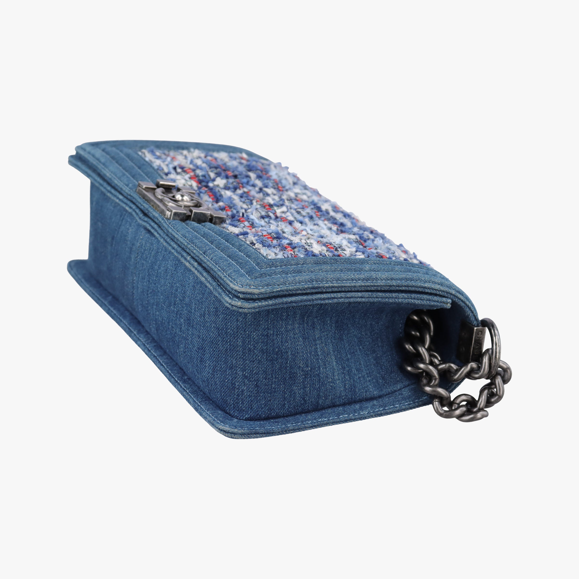 Pre-owned Chanel BOY CHANEL blue×Multicolour denim A67086 shoulderbag | stylenewstar