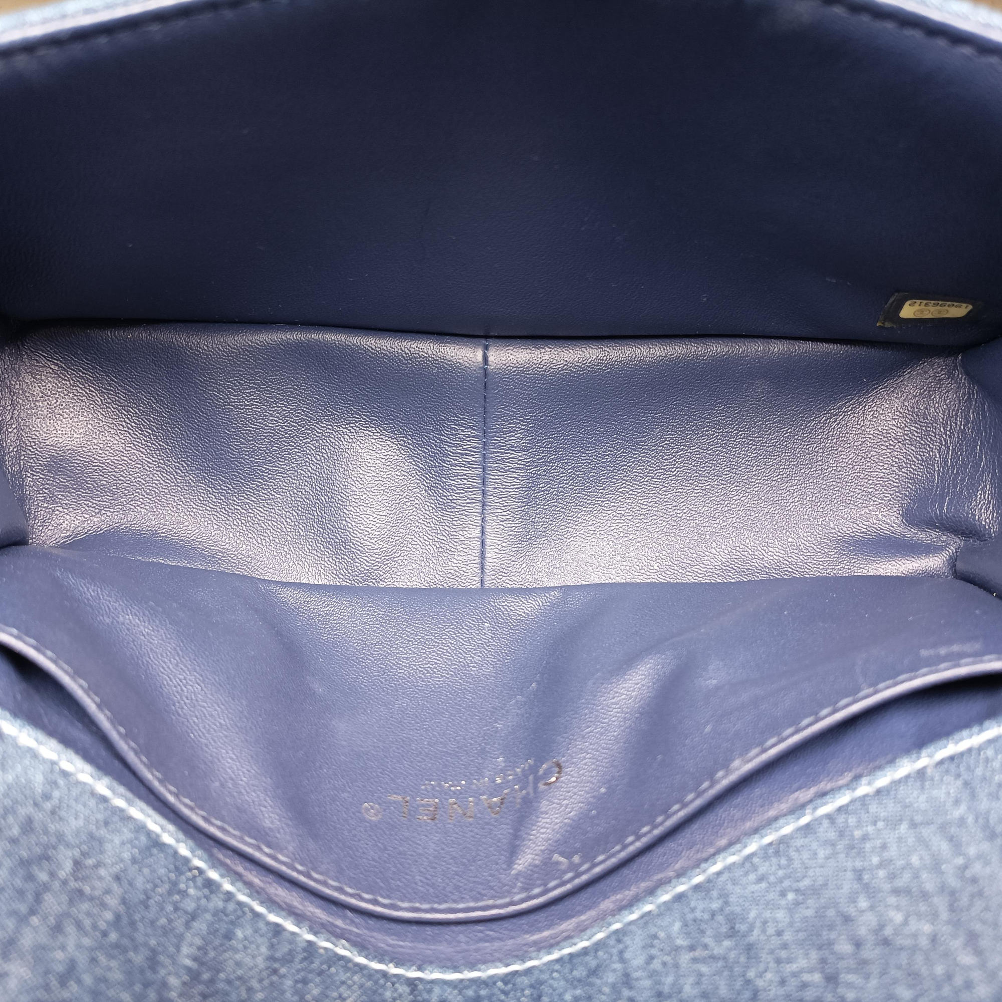Pre-owned Chanel BOY CHANEL blue×Multicolour denim A67086 shoulderbag | stylenewstar