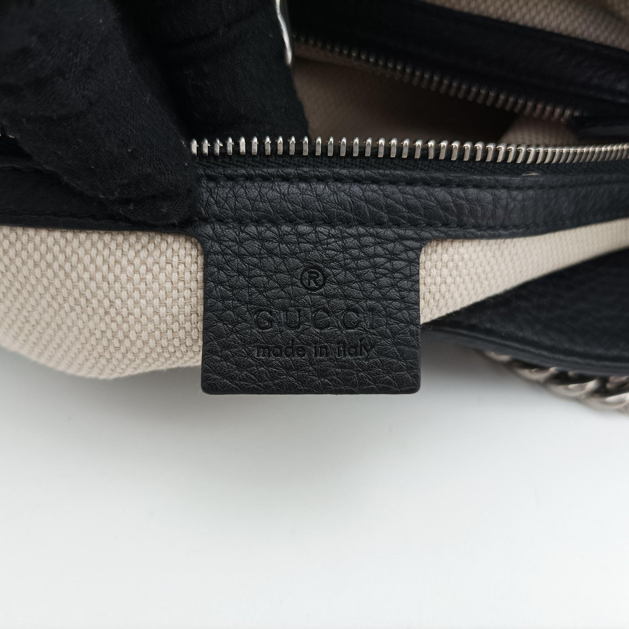 Pre-owned Gucci Soho Black Leather 308982 shoulderbag | stylenewstar