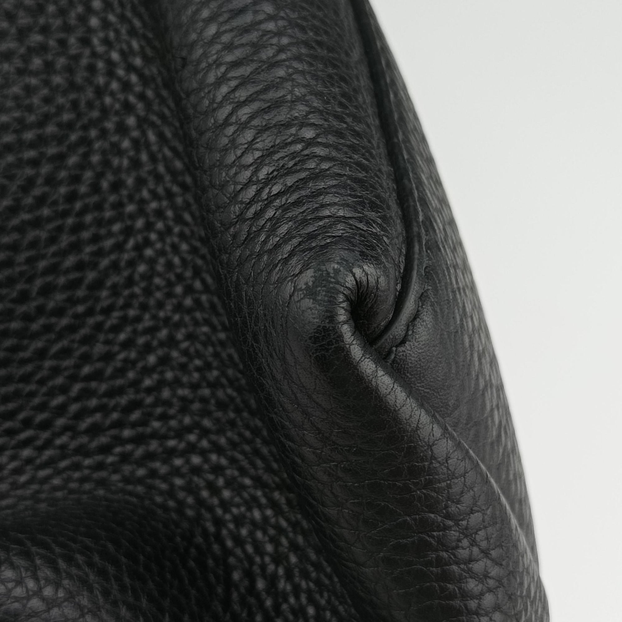 Pre-owned Gucci Soho Black Leather 308982 shoulderbag | stylenewstar