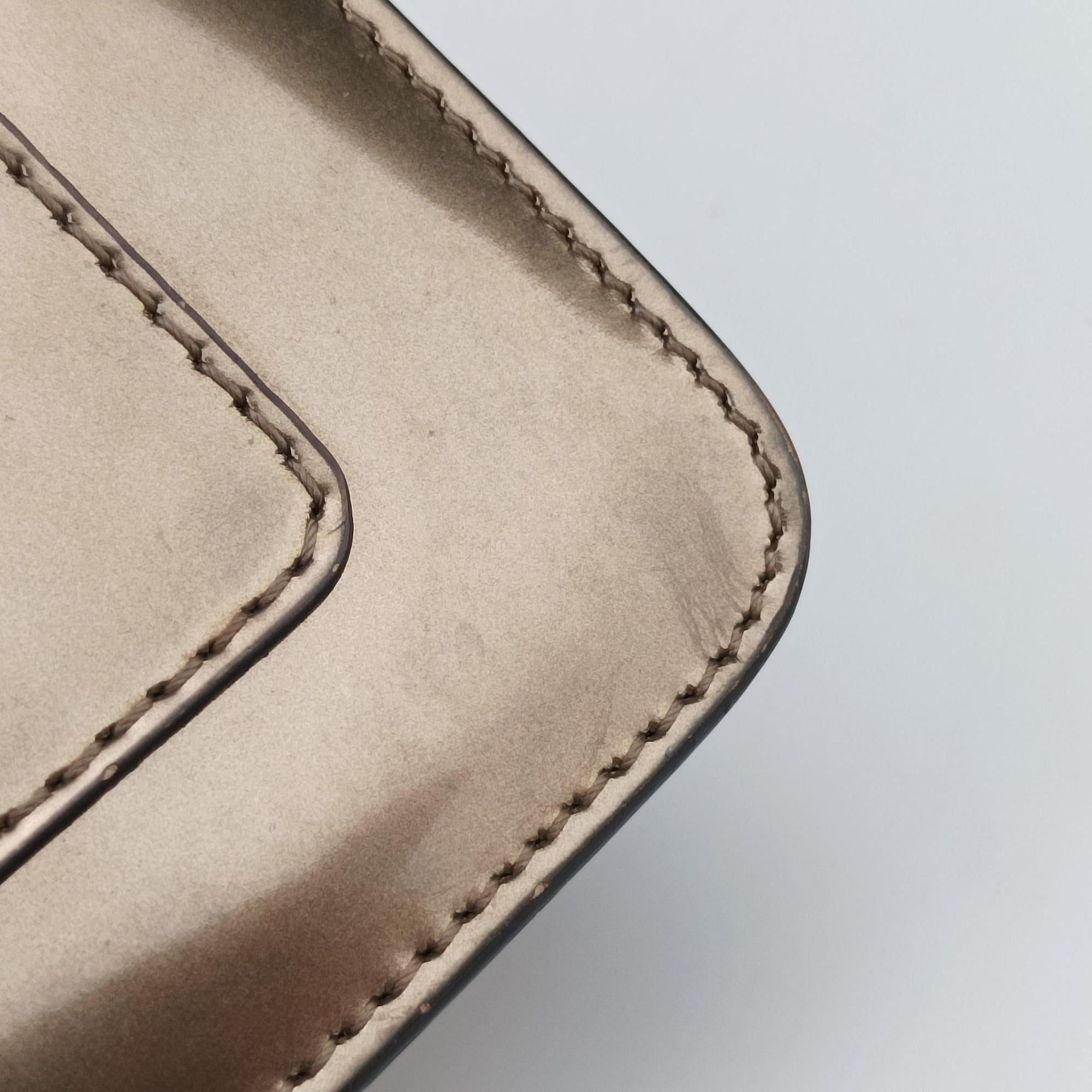 Pre-owned Bvlgari SERPENTI FOREVER Golden Leather  shoulderbag | stylenewstar