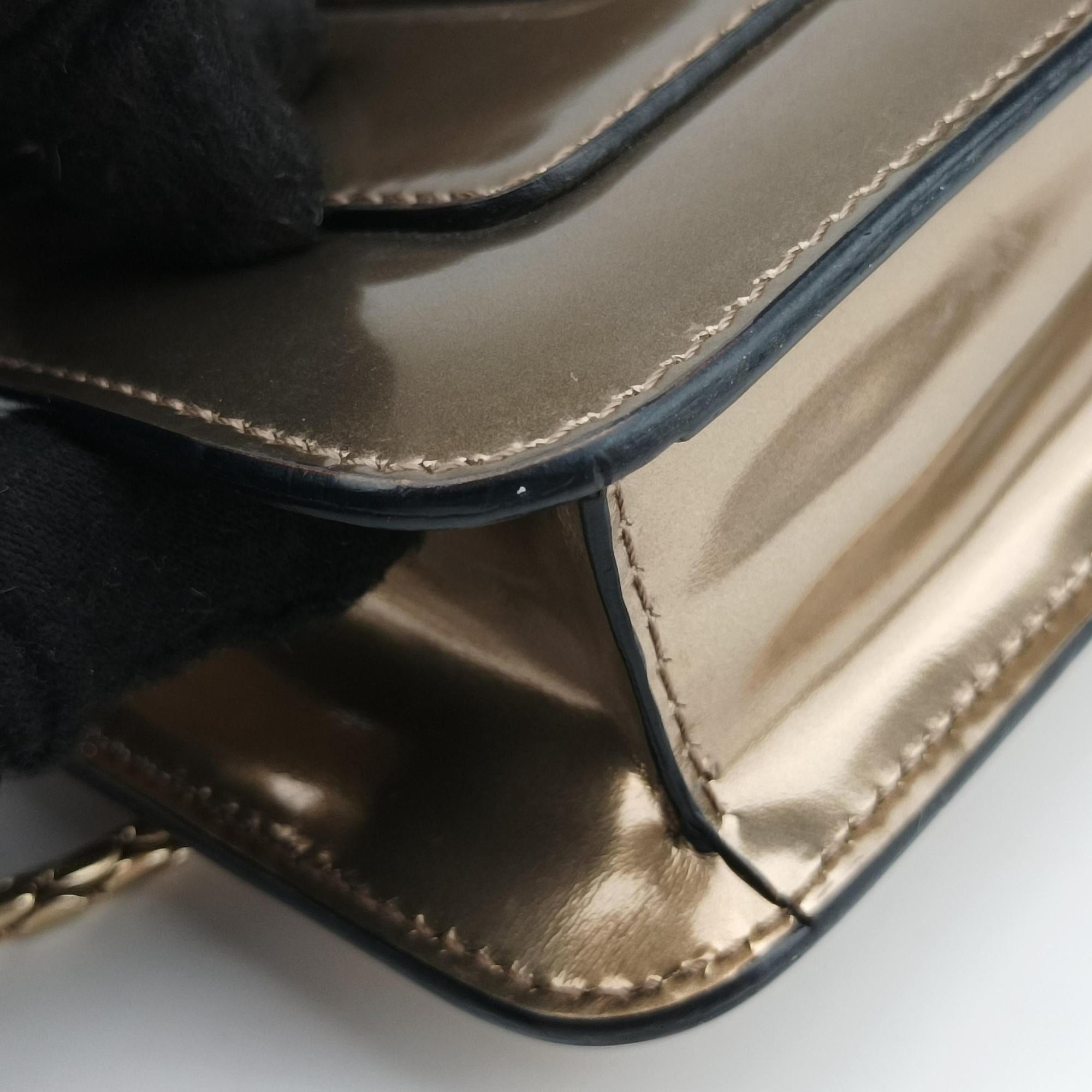 Pre-owned Bvlgari SERPENTI FOREVER Golden Leather  shoulderbag | stylenewstar