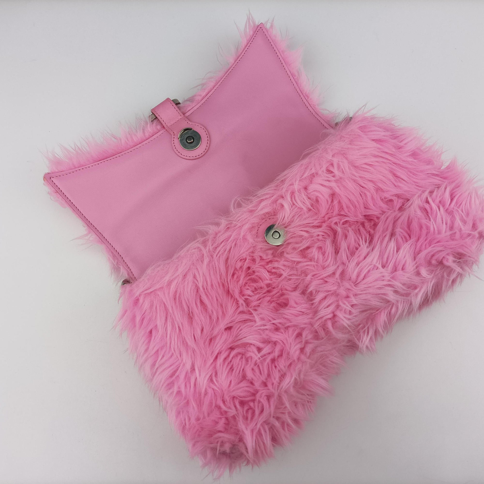Pre-owned Balenciaga Hourglass Pink Faux fur  shoulderbag | stylenewstar