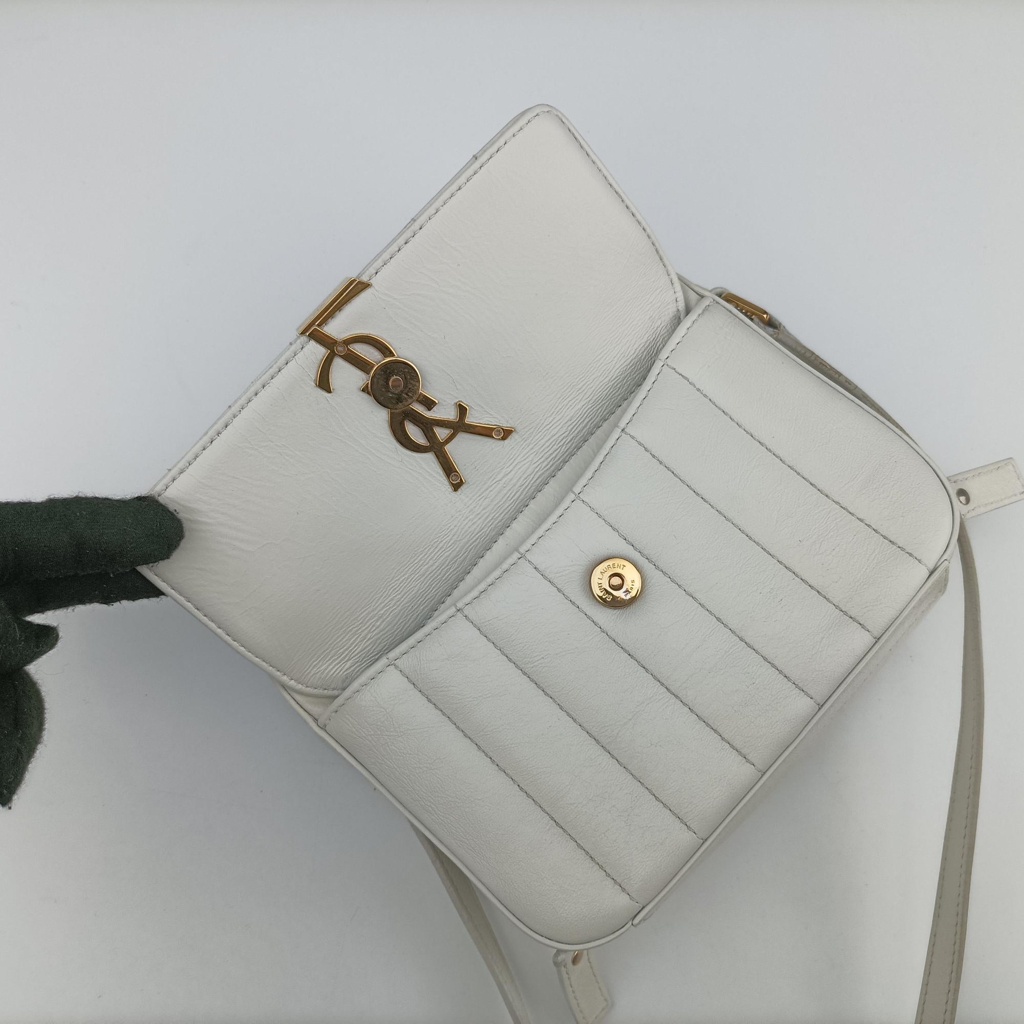 Vintage Yves Saint Laurent VICKY camera White lambskin 555052 shoulderbag | stylenewstar