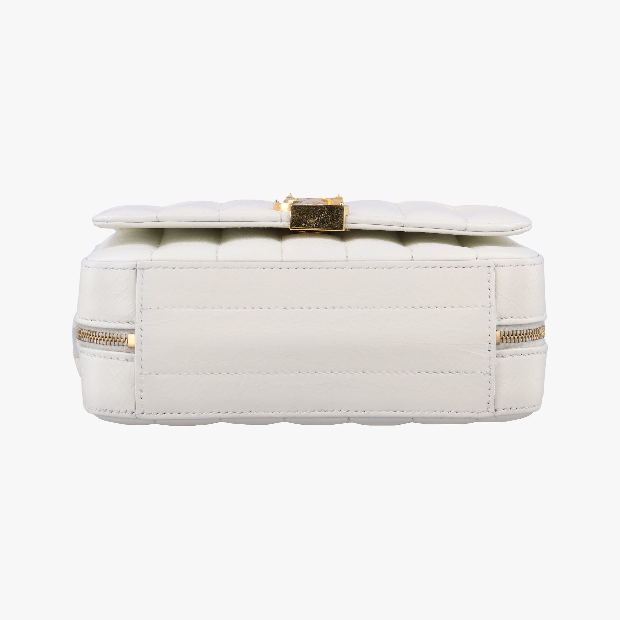 Vintage Yves Saint Laurent VICKY camera White lambskin 555052 shoulderbag | stylenewstar