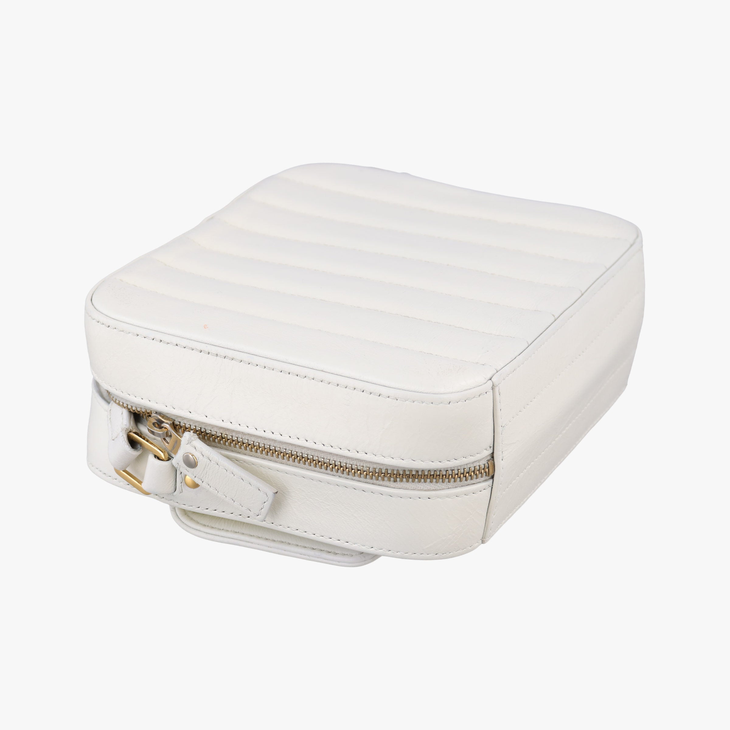 Vintage Yves Saint Laurent VICKY camera White lambskin 555052 shoulderbag | stylenewstar