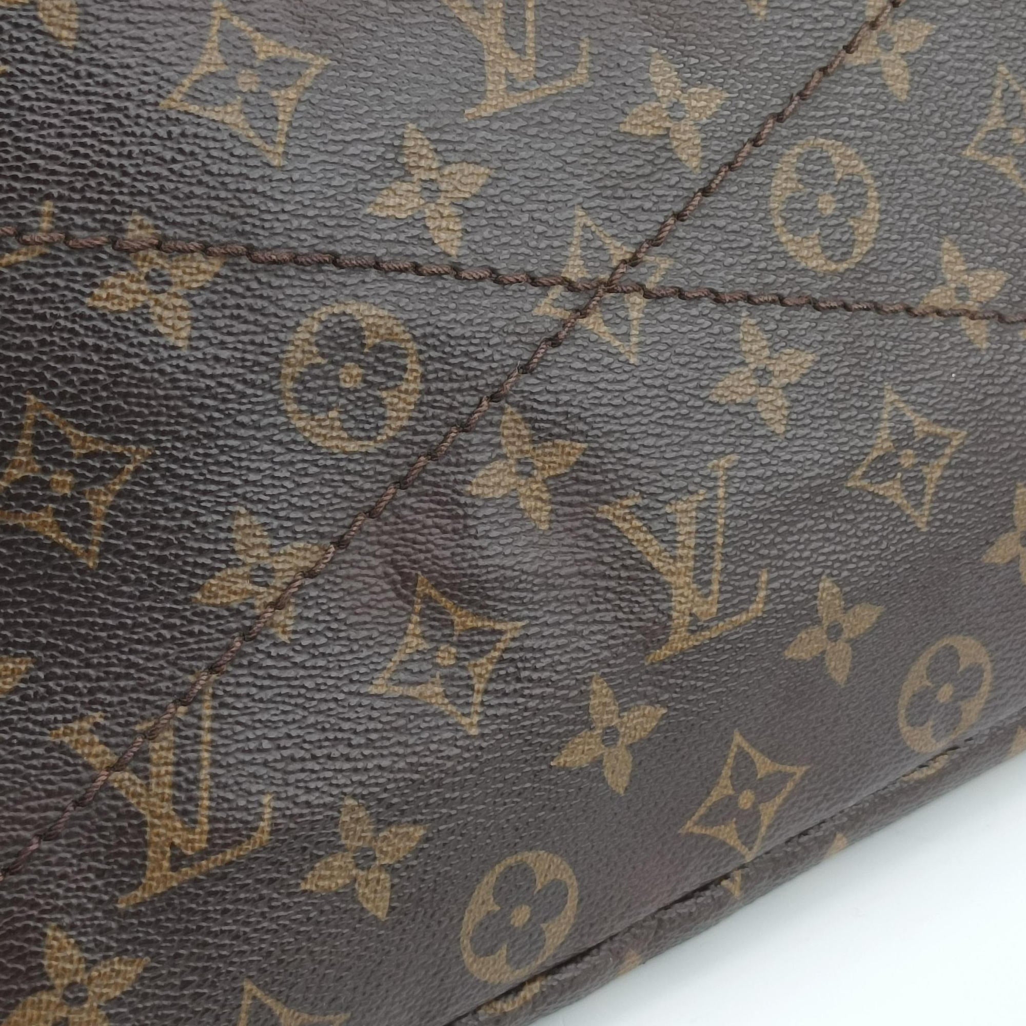 Vintage Louis Vuitton ARTSY MM Brown Monogram Canvas M40249 handbag | stylenewstar