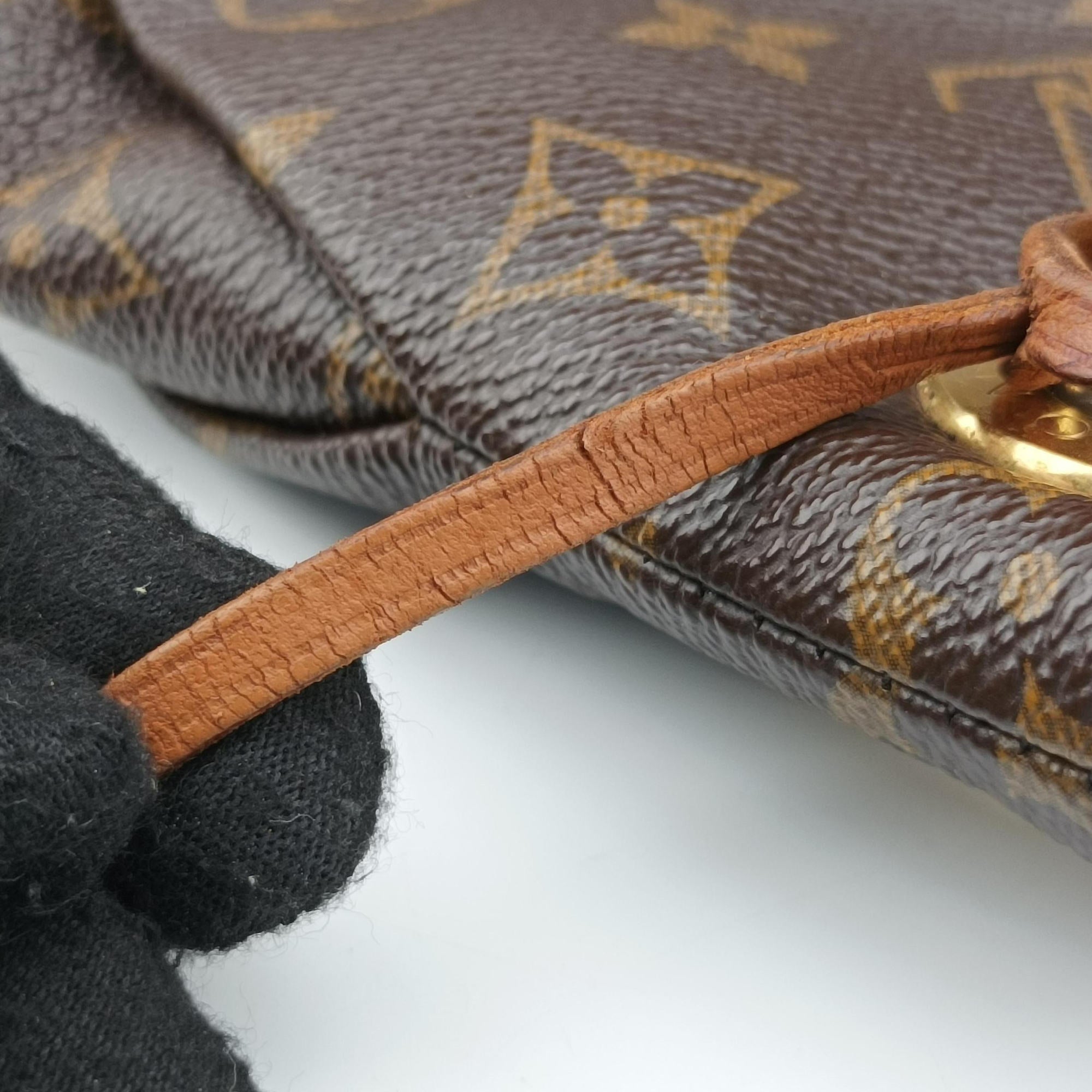 Vintage Louis Vuitton ARTSY MM Brown Monogram Canvas M40249 handbag | stylenewstar