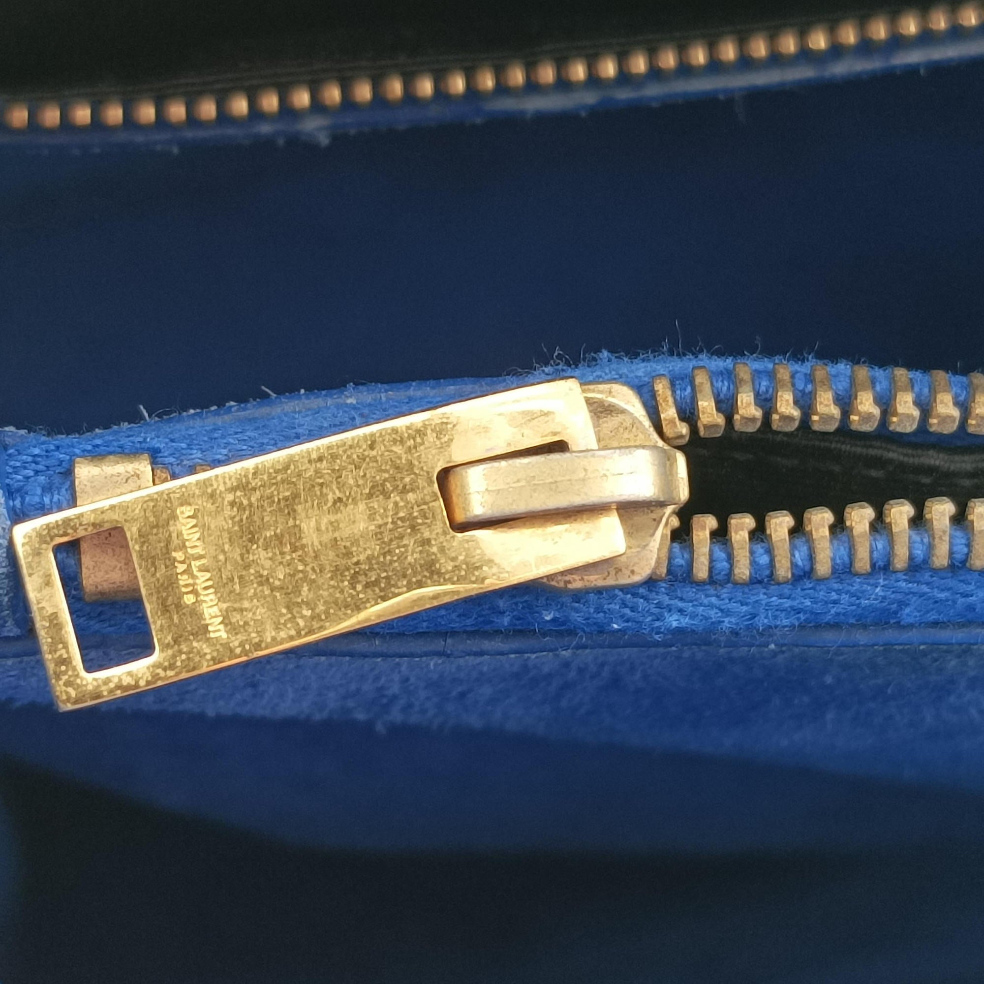 Pre-owned Yves Saint Laurent SAC DE JOUR Blue Leather 355153 shoulderbag | stylenewstar