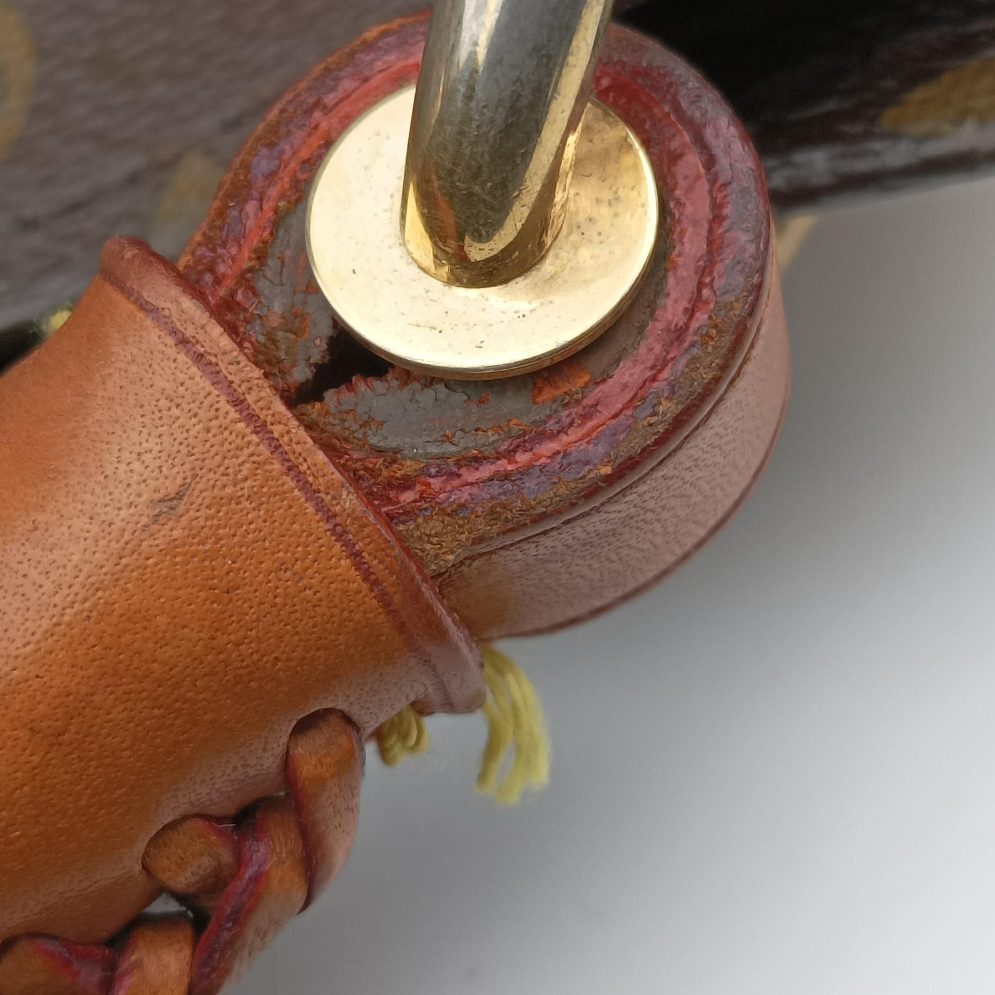 Secondhand Louis Vuitton ARTSY MM Brown Monogram Canvas M40249 handbag | stylenewstar