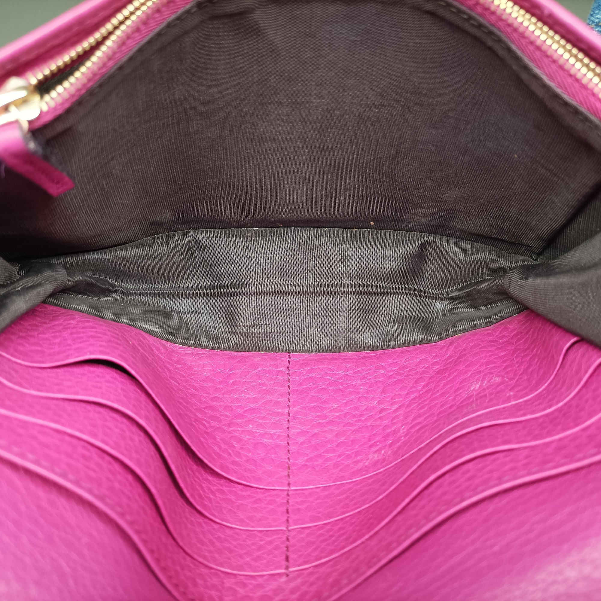 Pre-owned Gucci Soho Rose Leather 407041 shoulderbag | stylenewstar