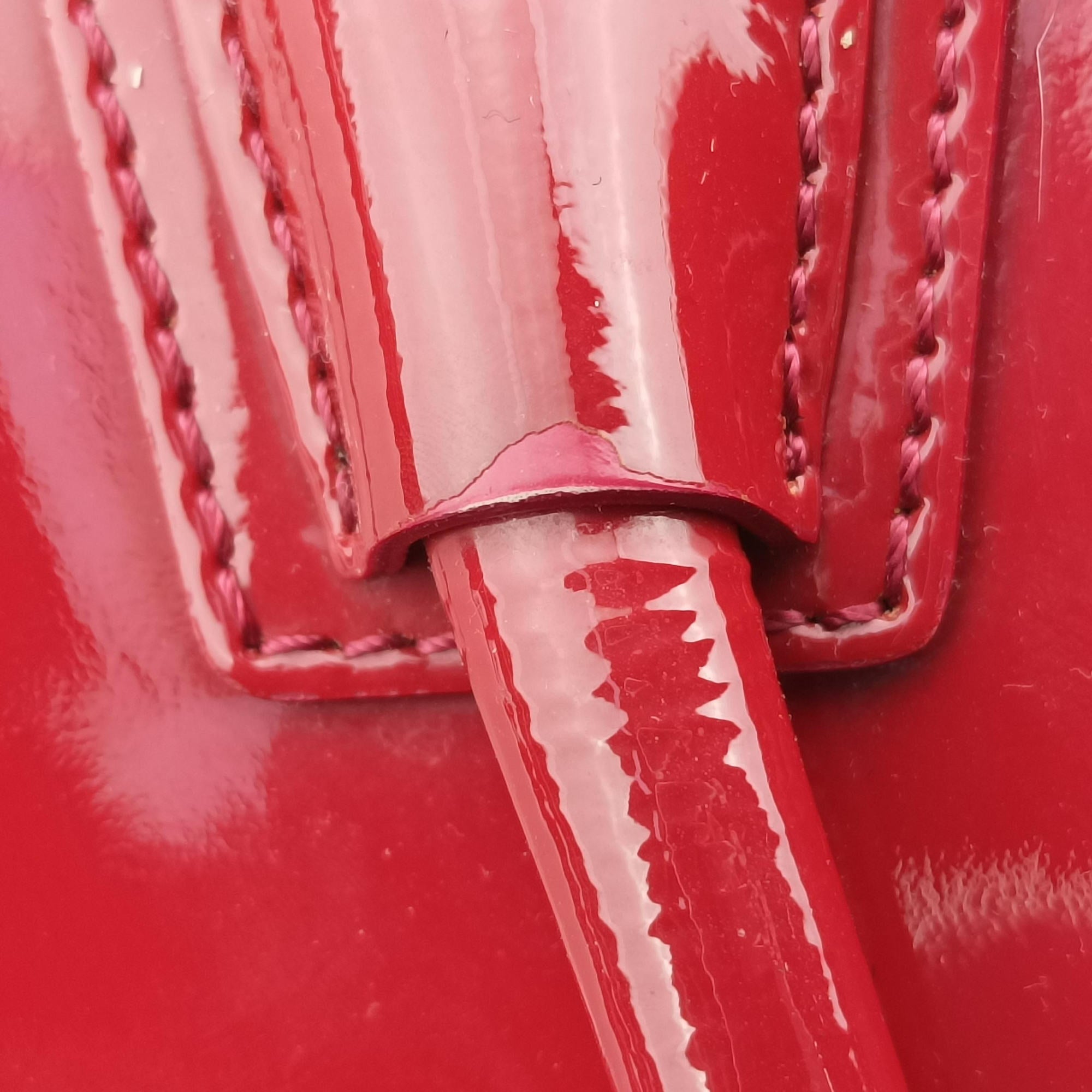 Secondhand Givenchy Antigona Red Patent  shoulderbag | stylenewstar