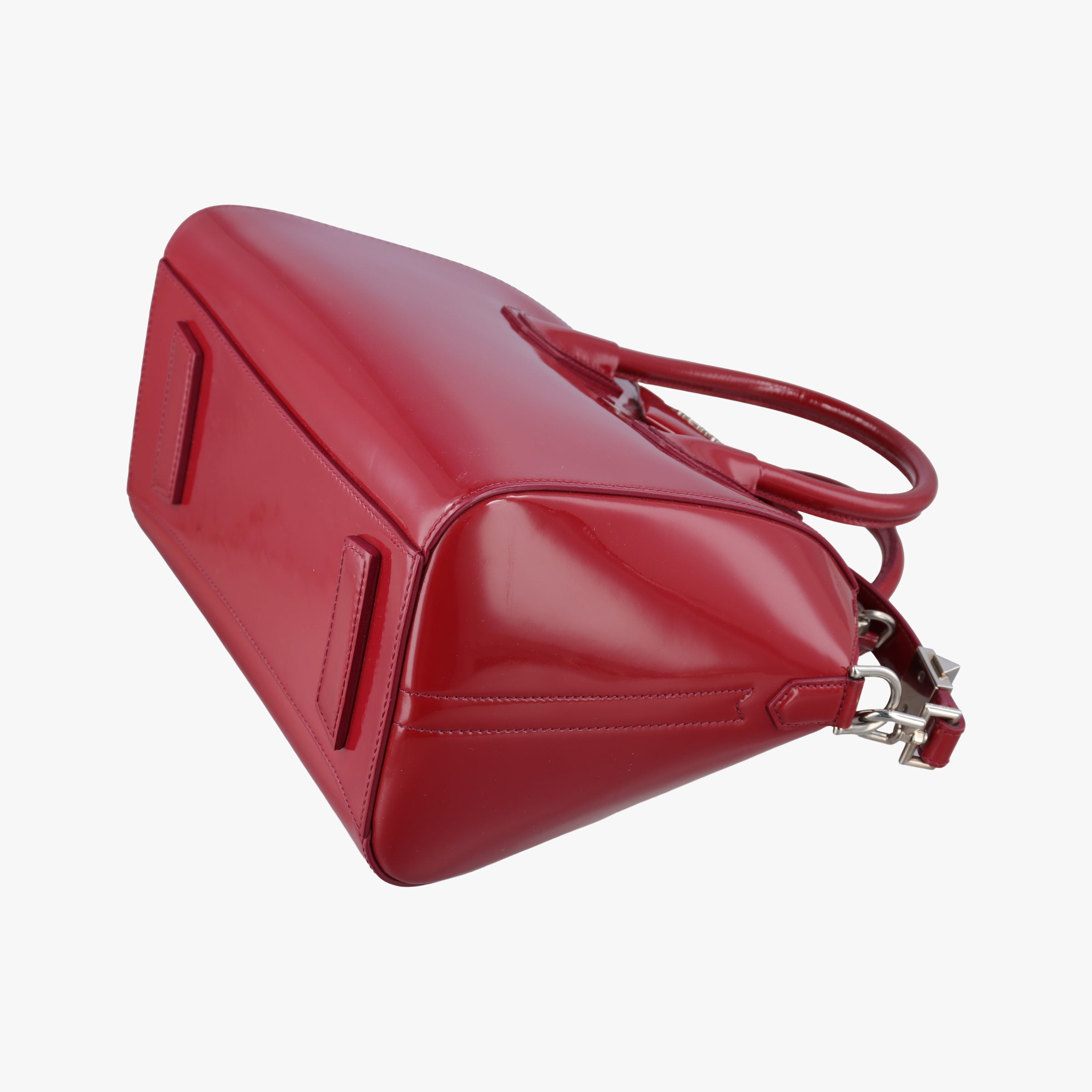 Secondhand Givenchy Antigona Red Patent  shoulderbag | stylenewstar